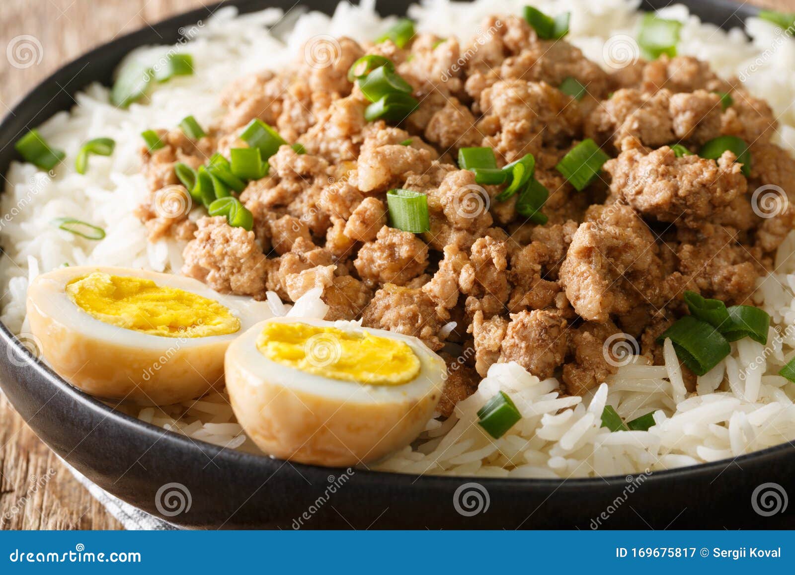 Lu Rou Fan Taiwanese Braised Pork Rice Bowl Ground Pork Served On Top Of Steamed Rice Close Up In A Plate Horizontal Stock Image Image Of Ground Dish