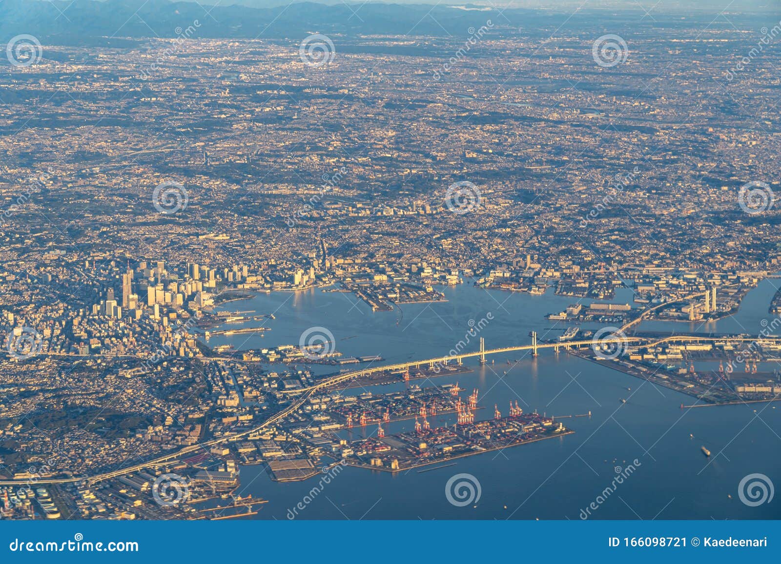 Luchtfoto Van De Prefectuur Kanagawa, Japan Stock Afbeelding - Image Of Metropool, Modern: 166098721