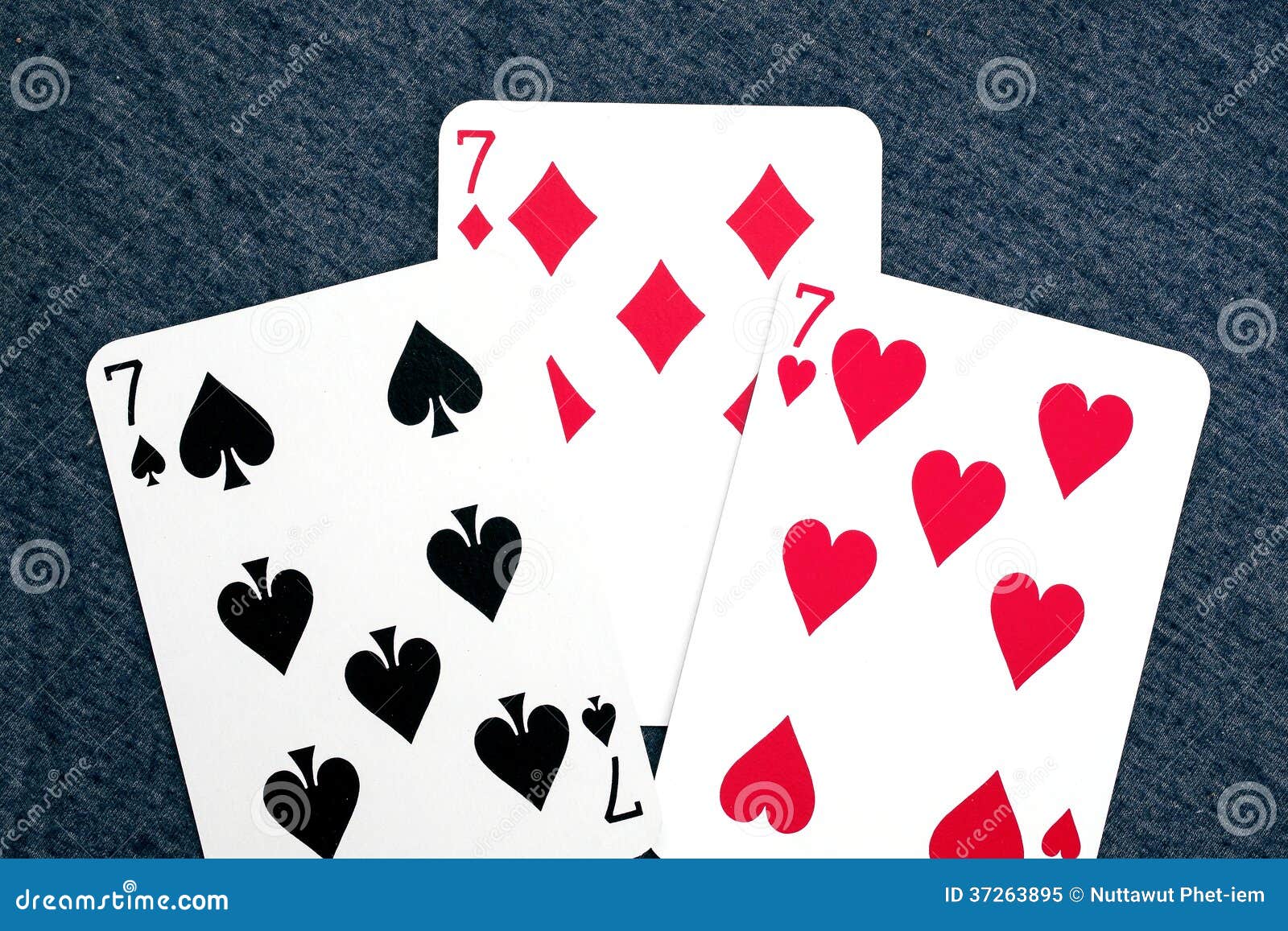 69,500+ Hearts Playing Card Stock Photos, Pictures & Royalty-Free