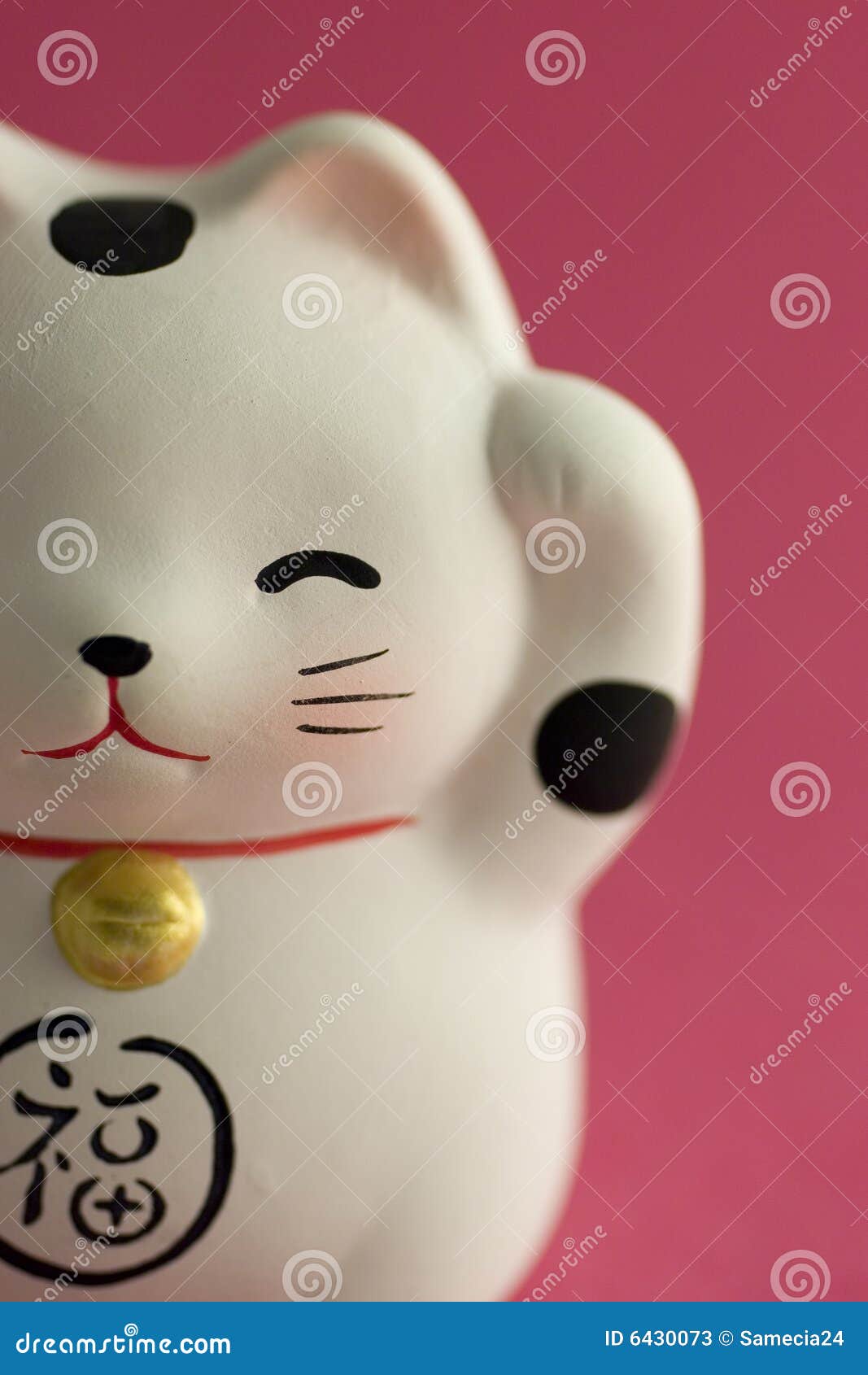 Lucky white Japanese cat stock image. Image of lucky, feline 6430073
