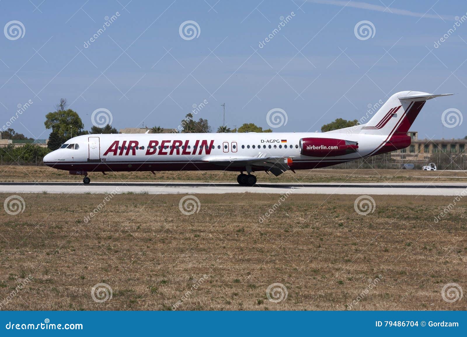 Luft Berlin Fokker 100 Nach Der Landung Redaktionelles Stockbild Bild