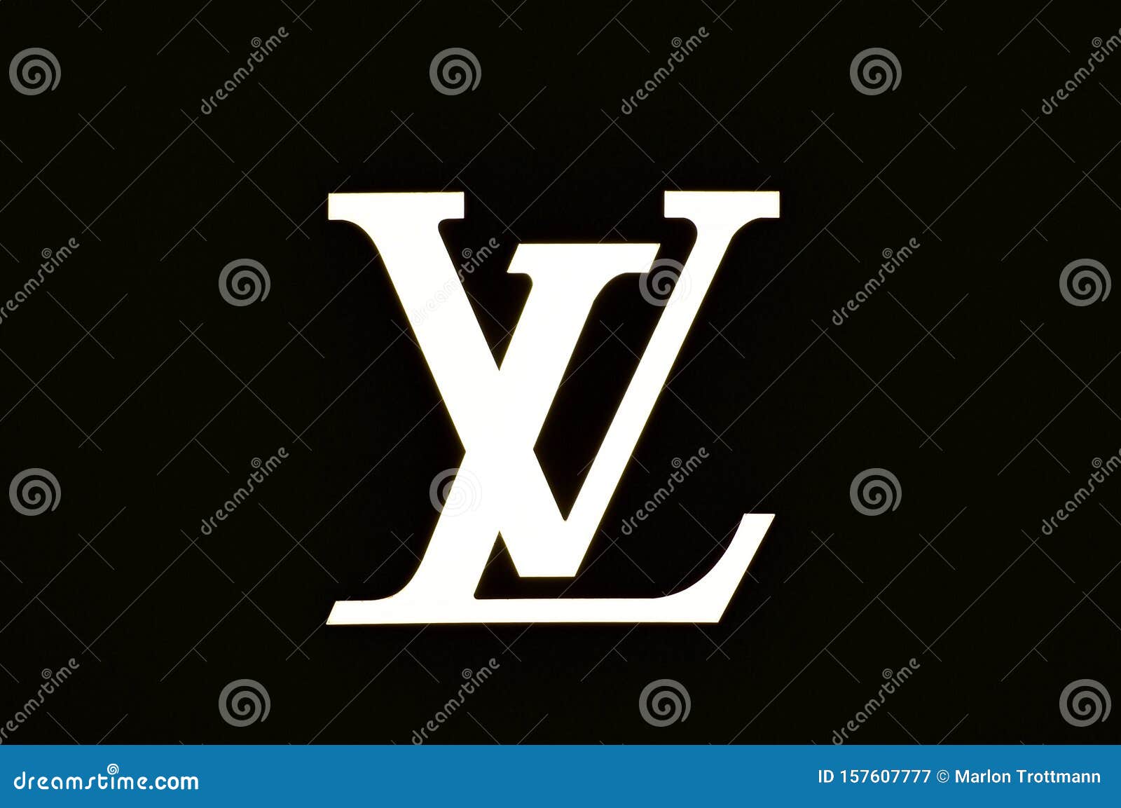 Illuminated Louis Vuitton Brand Logo Editorial Photography - Image of accessoires, glamour ...