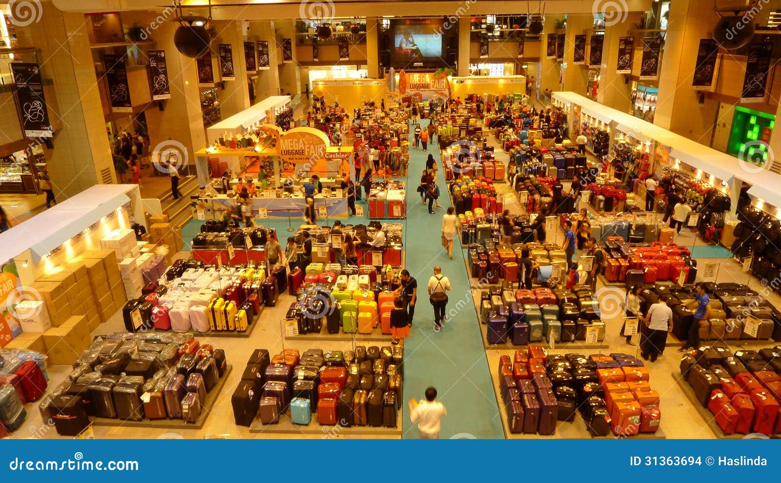 Luggage Sale editorial stock image. Image of takashimaya - 31363694