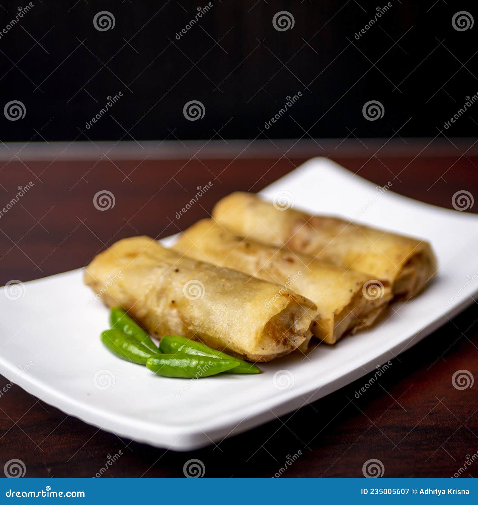 Photo How to Make Spring Rolls from Semarang City
