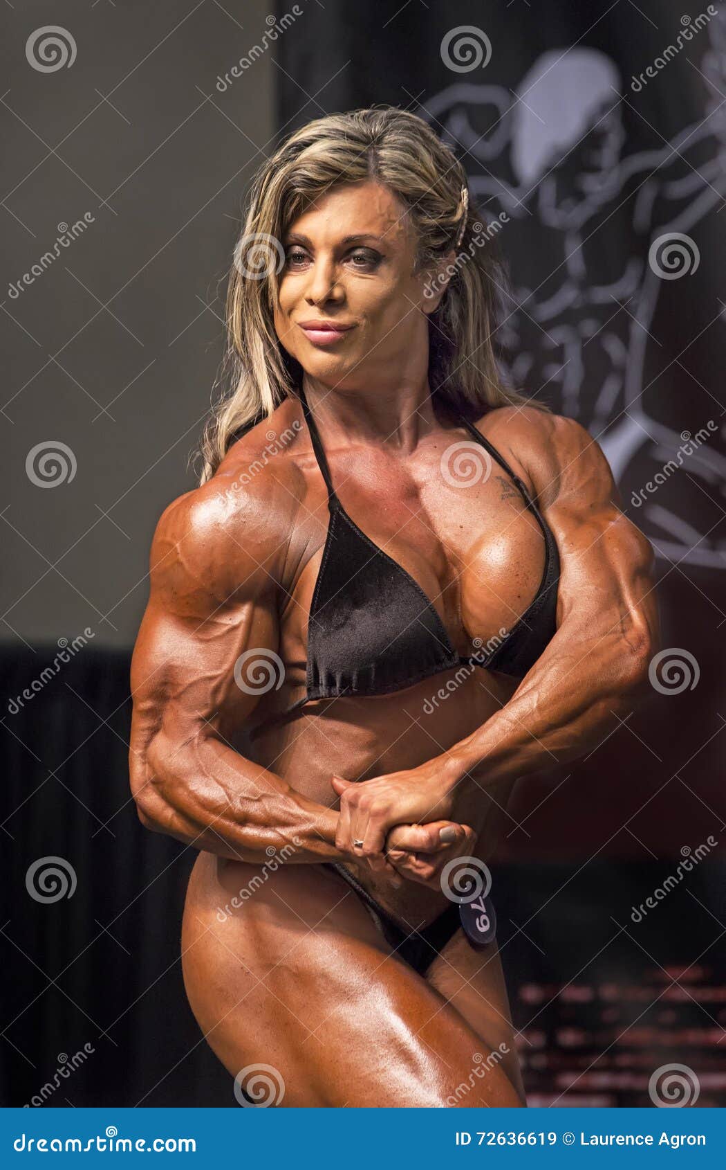 Luscious Muscle Goddess Poses on Stage Editorial Stock Image - Image of  body, discipline: 72636619