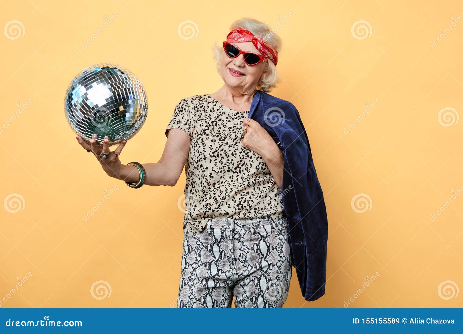 174 Lustige Alte Frau Fotos Kostenlose Und Royalty Free Stock Fotos Von Dreamstime