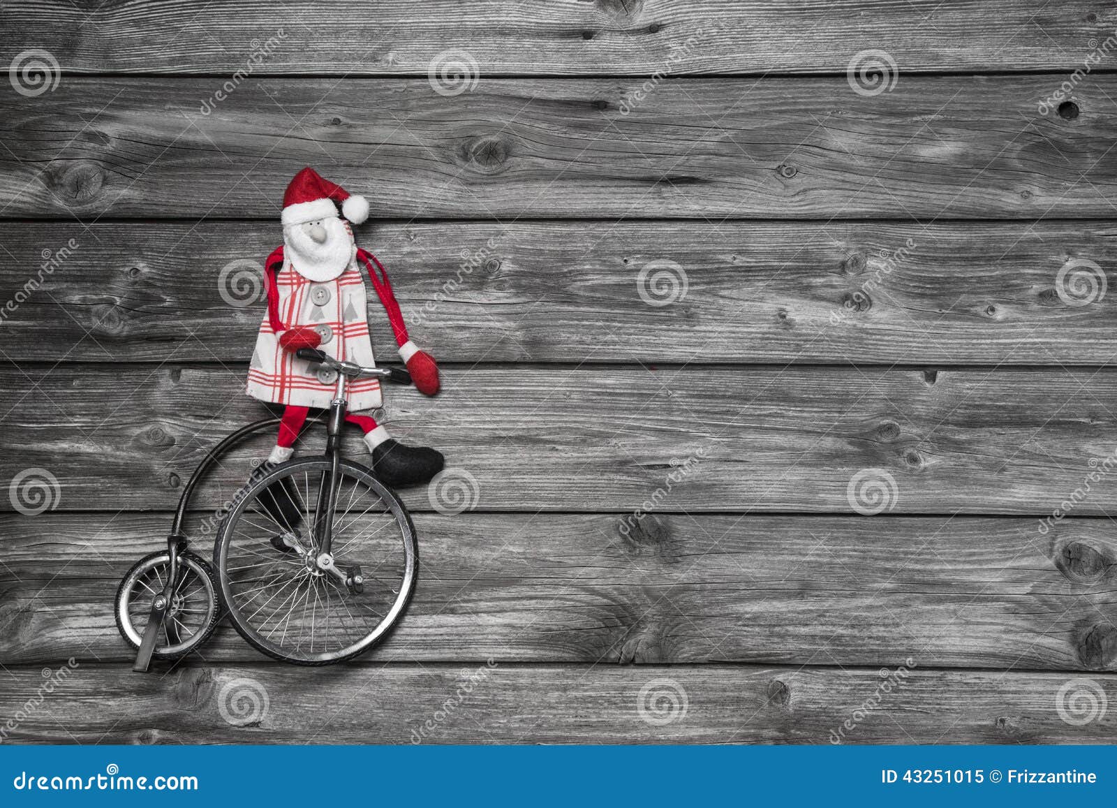 Weihnachtsmann Auf Fahrrad Fotos Kostenlose Und Royalty Free Stock Fotos Von Dreamstime