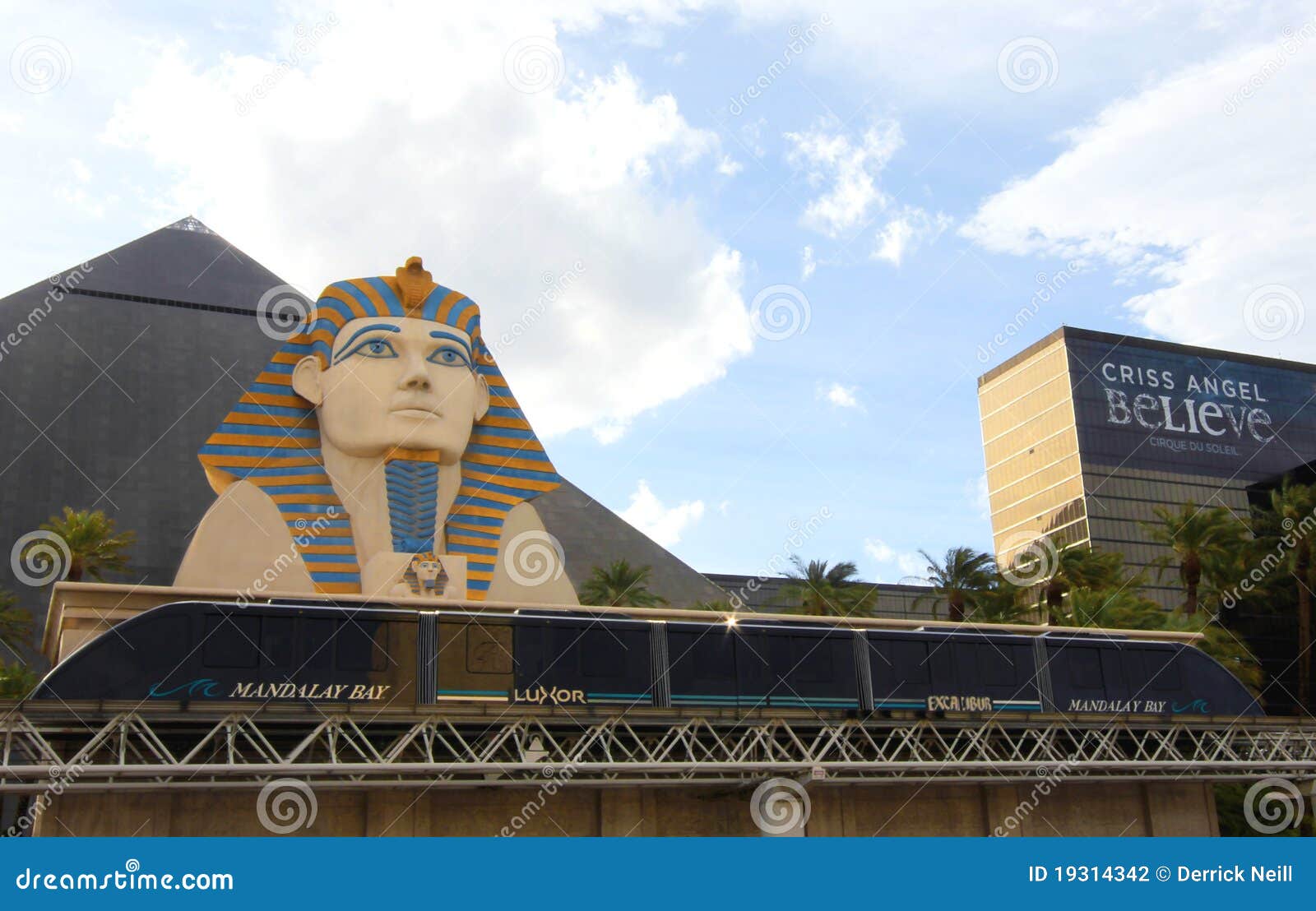 A Luxor Monorail Editorial Photography Image 19314342