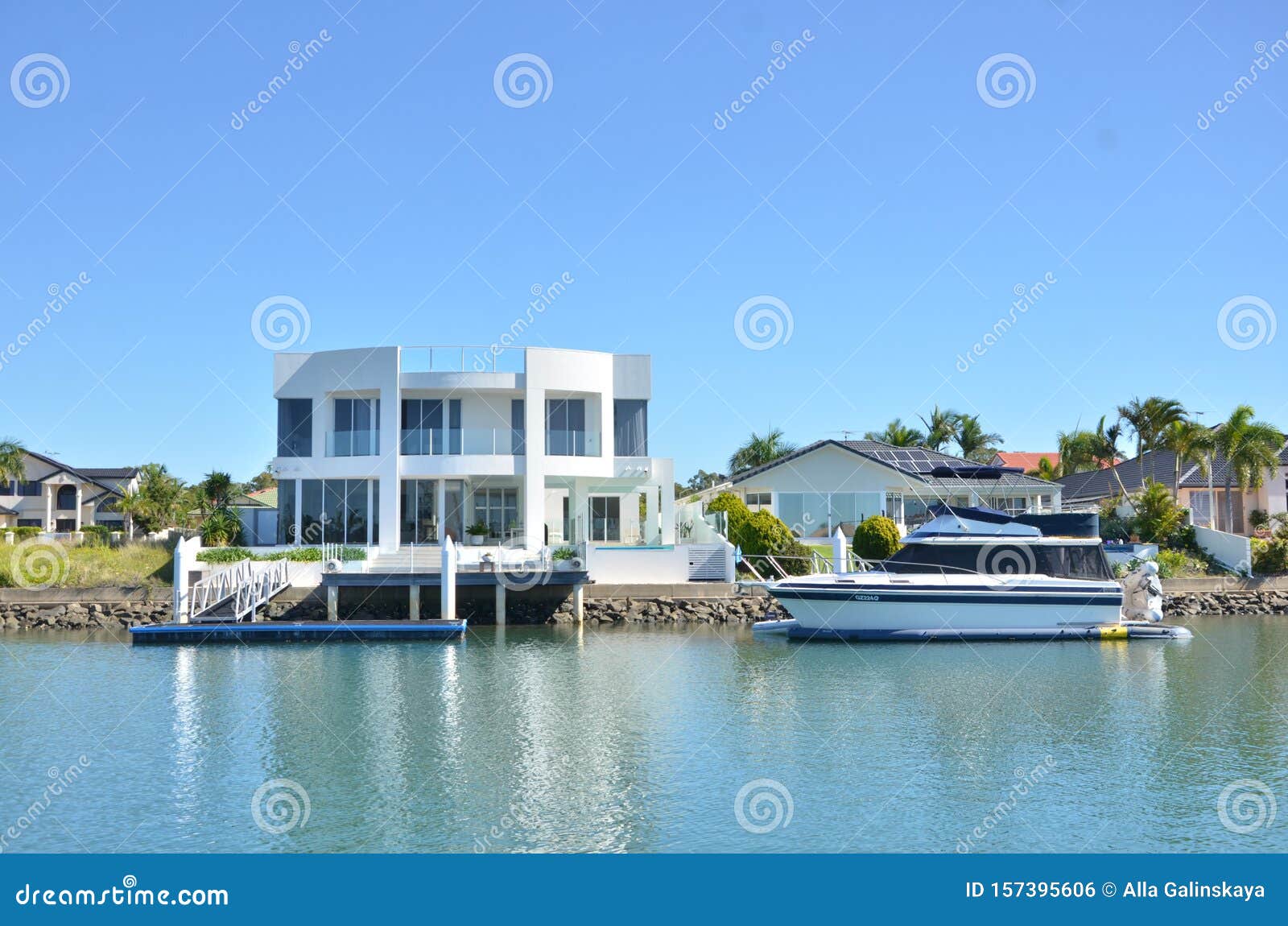 luxuries houses along  the river in australia