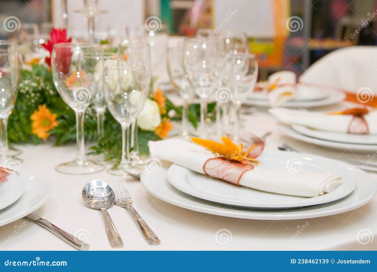 Luxurious Table Set for a Celebration, Wedding or Event with Glassware ...