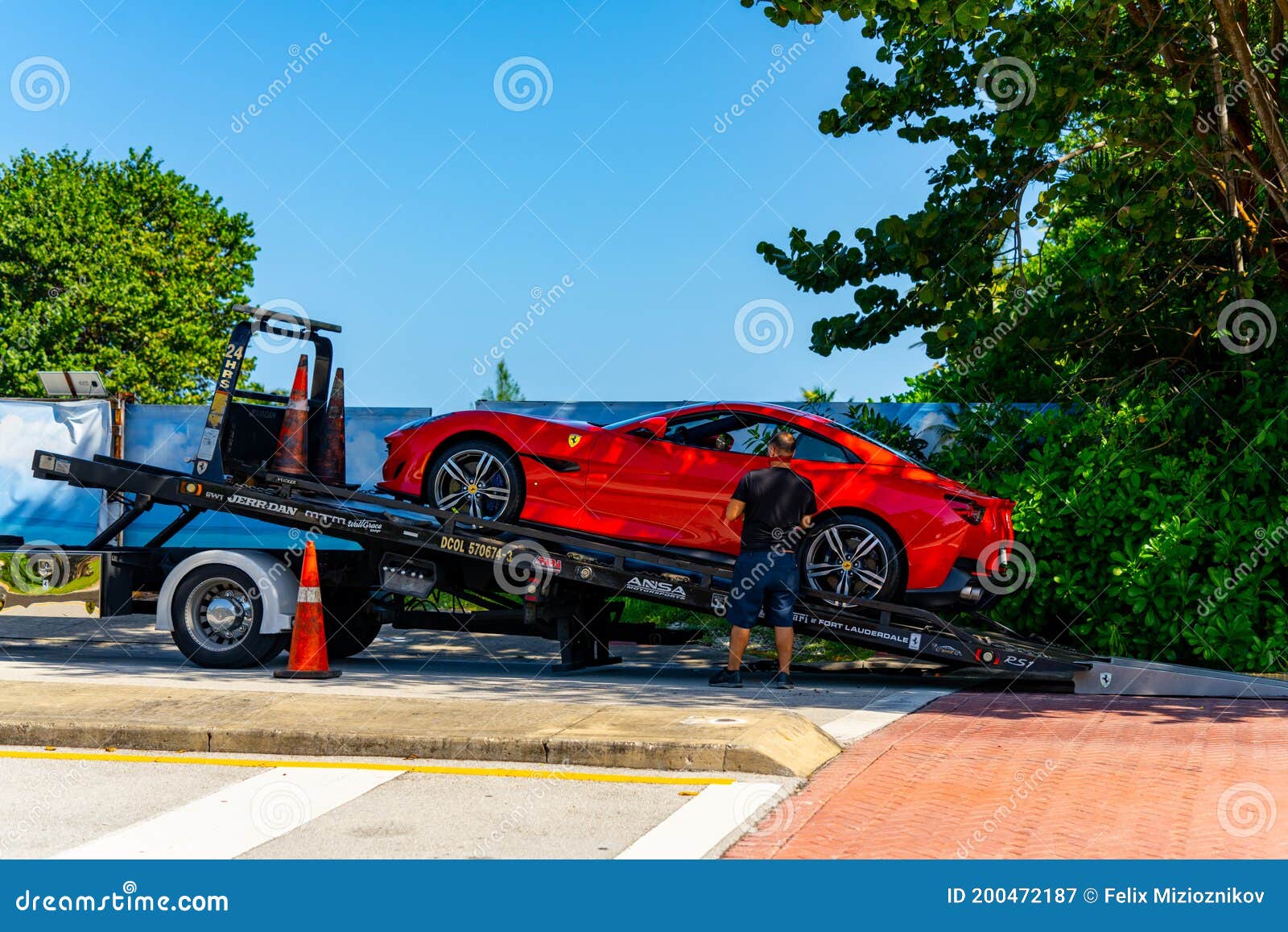 ferrari truck