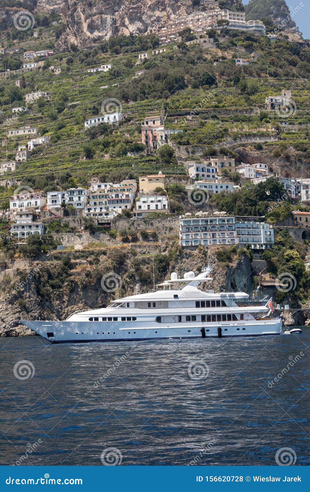 luxury yachts amalfi coast