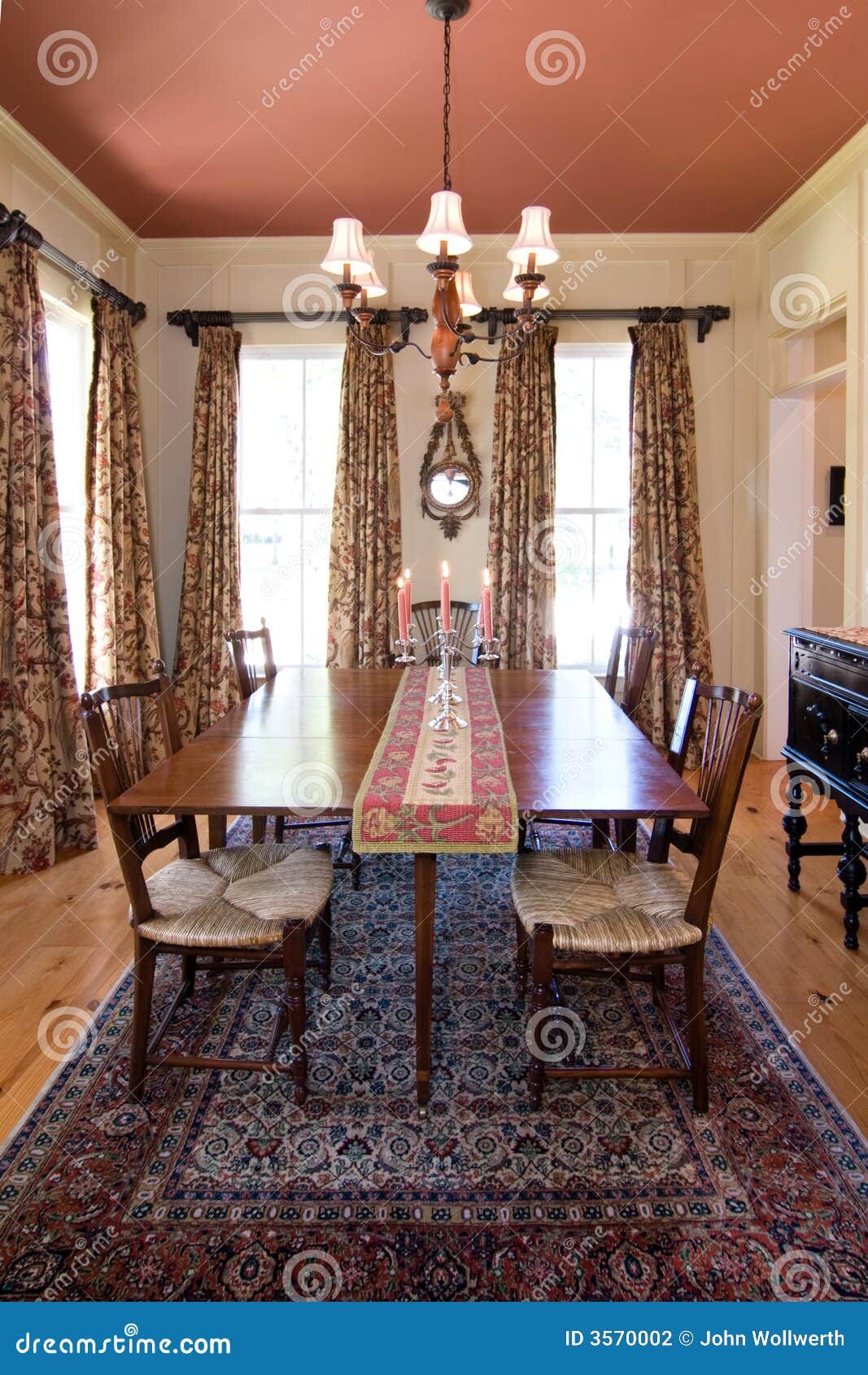 luxury diningroom