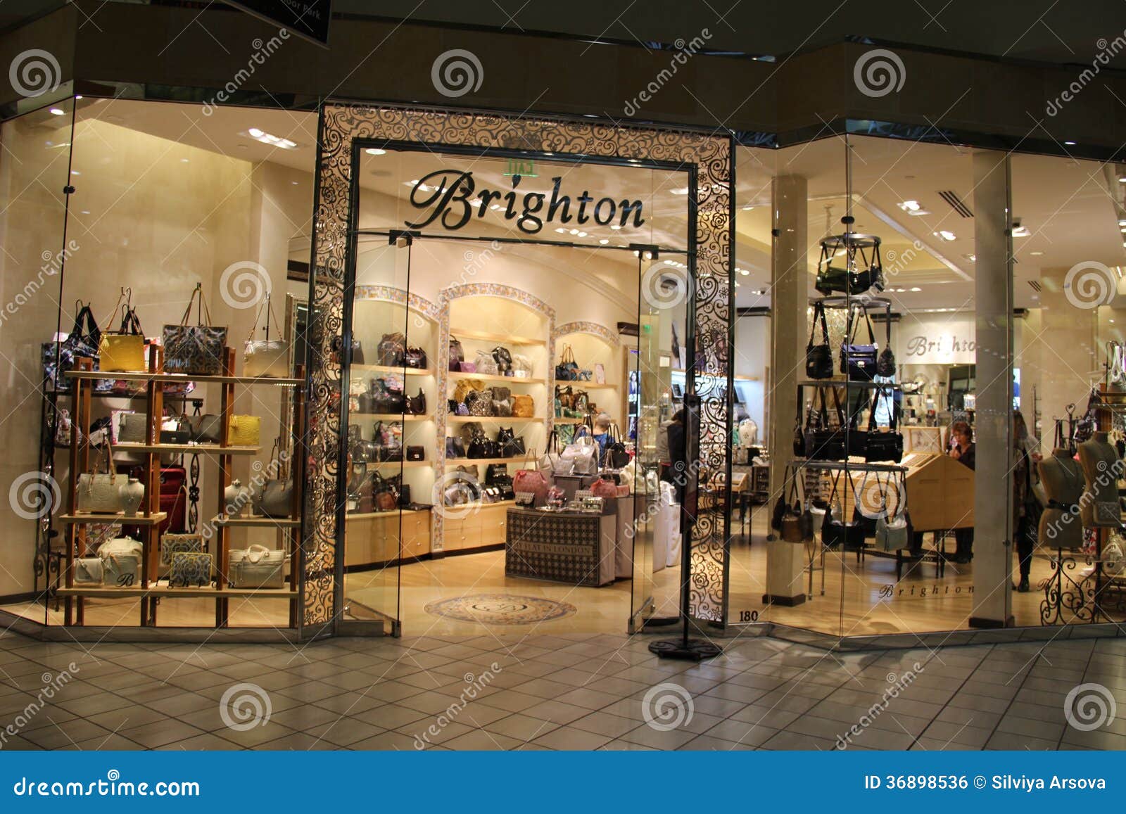 Fashion Handbags In A Shop Window Stock Photo - Download Image Now -  Luxury, Bag, Purse - iStock