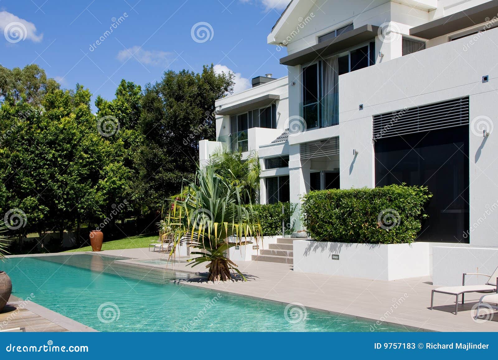 1,106 Luxury House Infinity Pool Photos Free & RoyaltyFree Stock