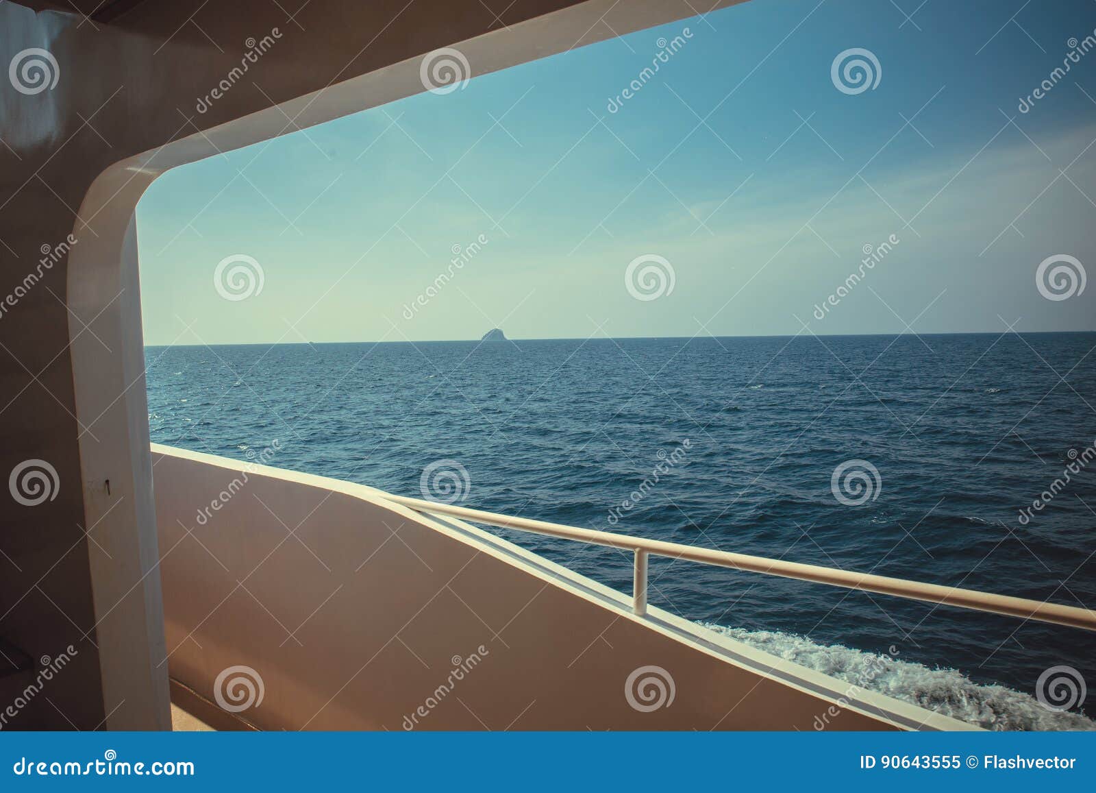 ocean view yacht windows