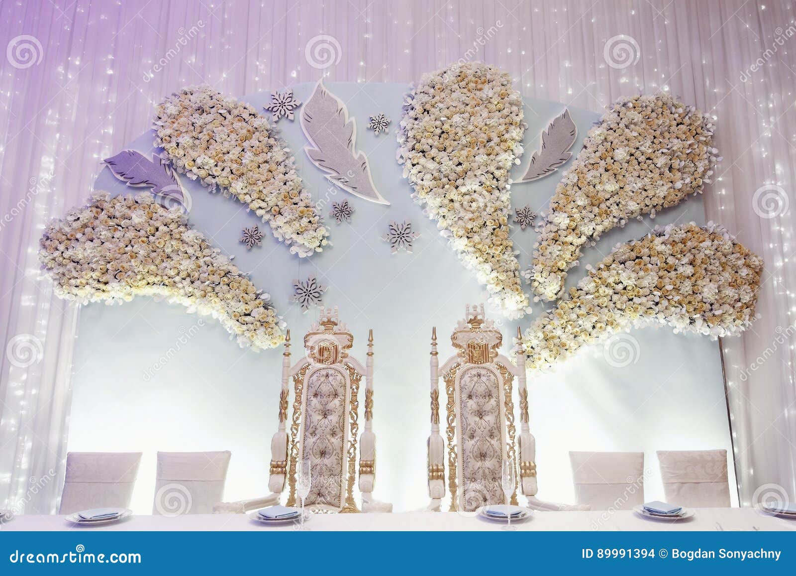 Luxury Wedding Decor Arrangements Of Centerpiece Table For Bride