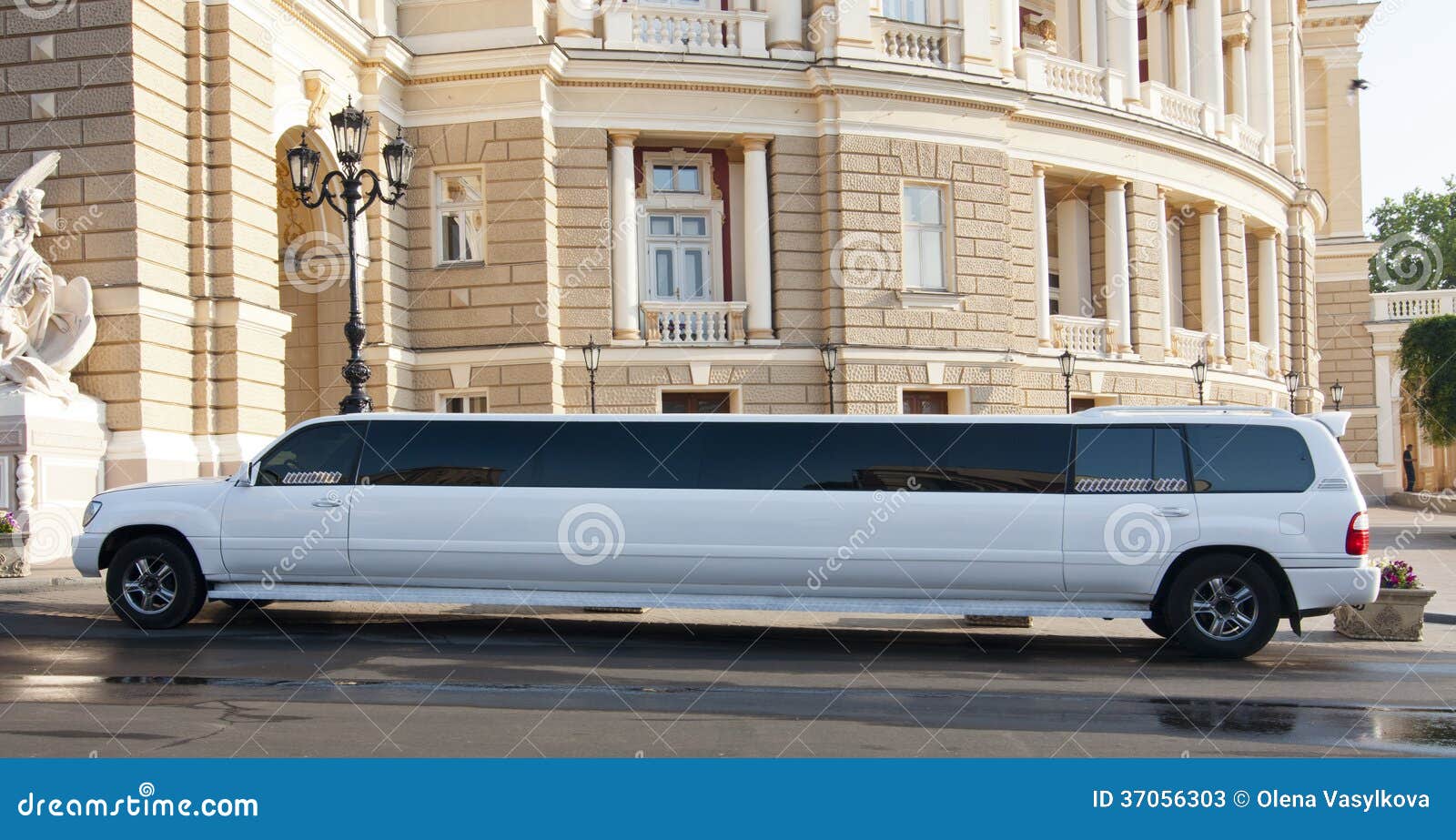 Luxury white limousine stock image. Image of automobile 37056303