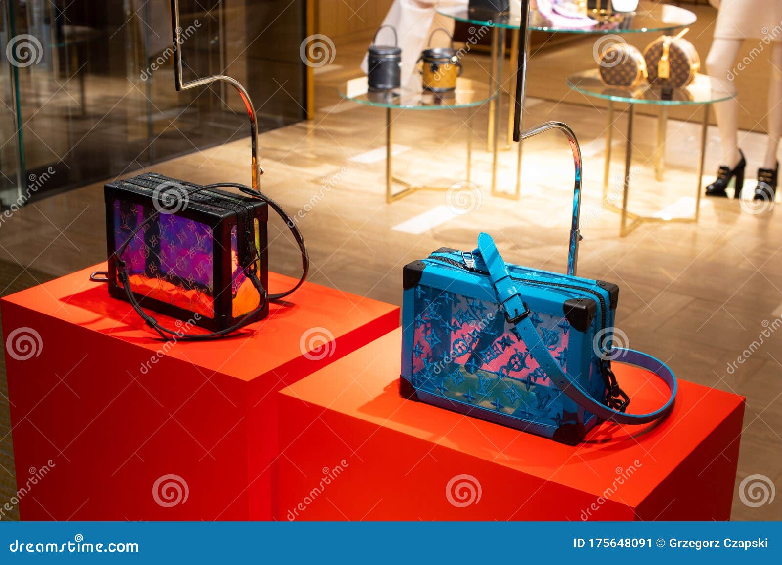 LV Louis Vuitton Fashion Store, Window Shop, Bags, Clothes and