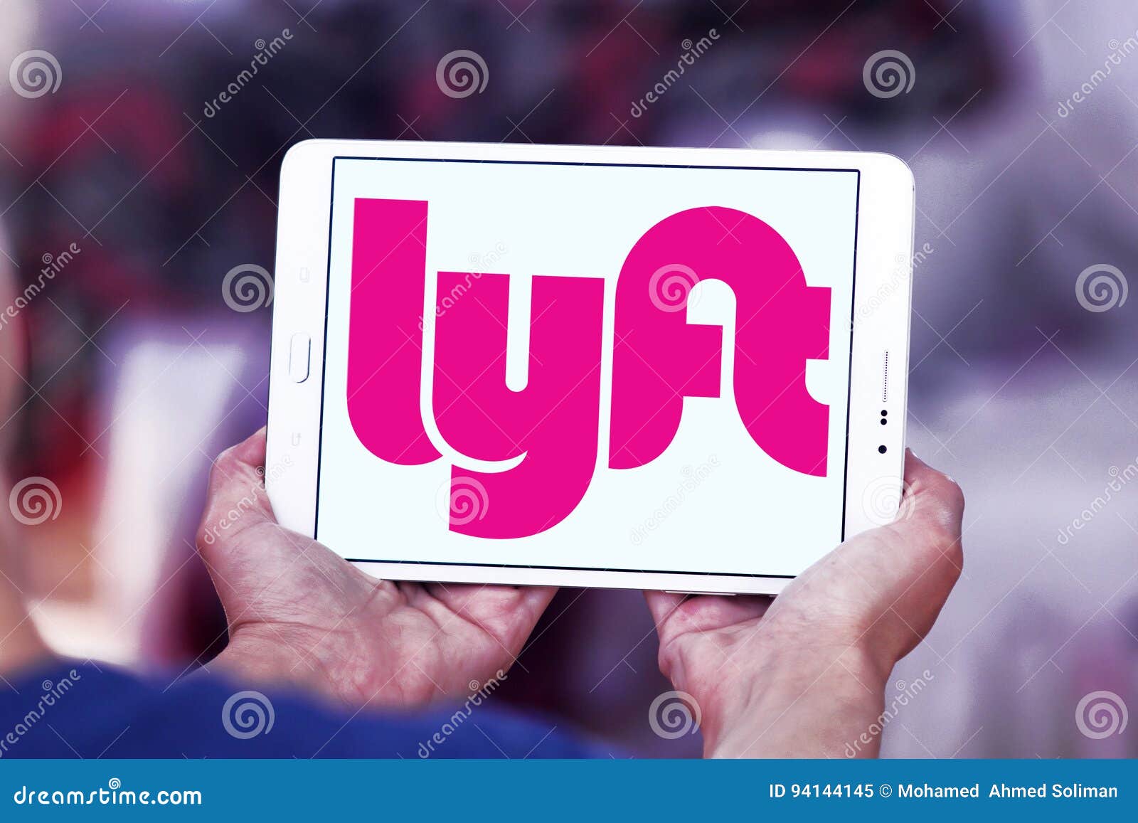 lyft logo