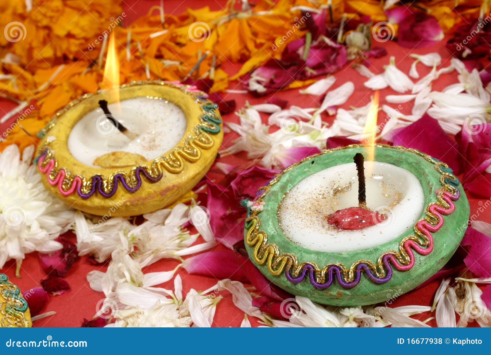 Lámparas Indias Tradicionales Diwali Foto de archivo Imagen de luces, cultura 16677938