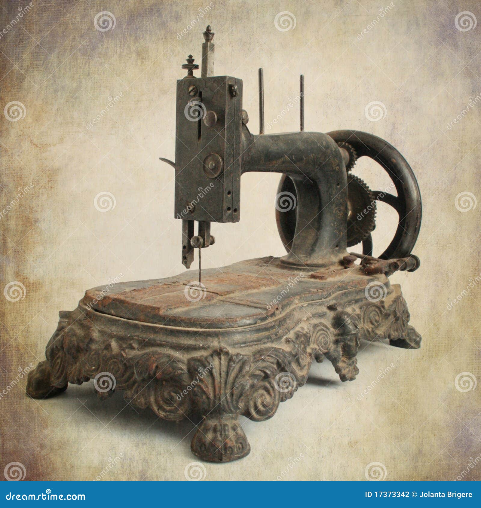 Deseo sistemático borde Máquina de coser antigua foto de archivo. Imagen de hierro - 17373342