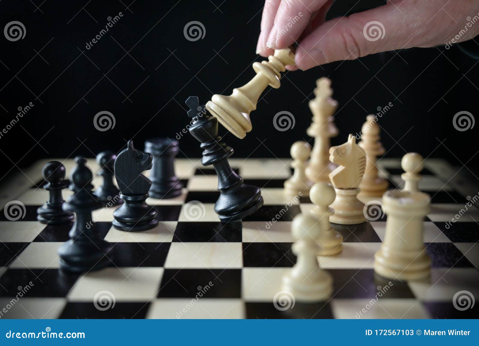 Xeque: não misture política e xadrez