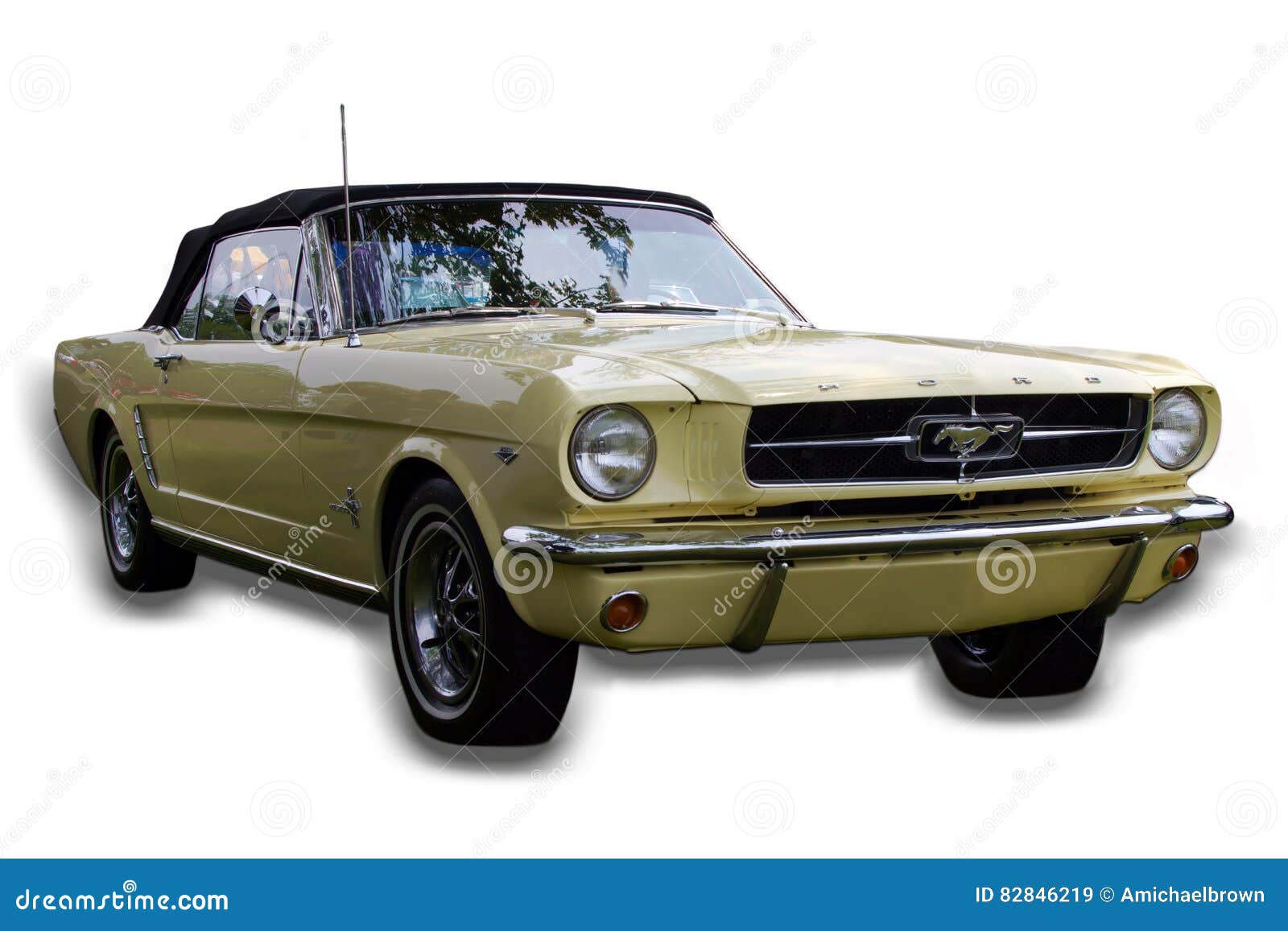Coche Muscular Clásico Aislado - Ford Mustang Imagen de archivo editorial -  Imagen de cortado, costoso: 82846219, image size:1600x1157