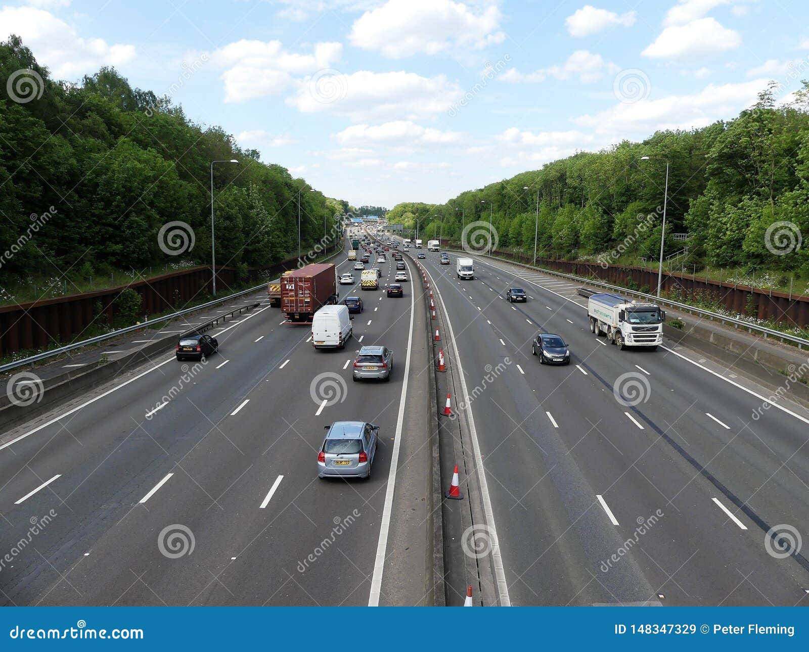 m25 london orbital motorway near junction 17 in hertfordshire, uk