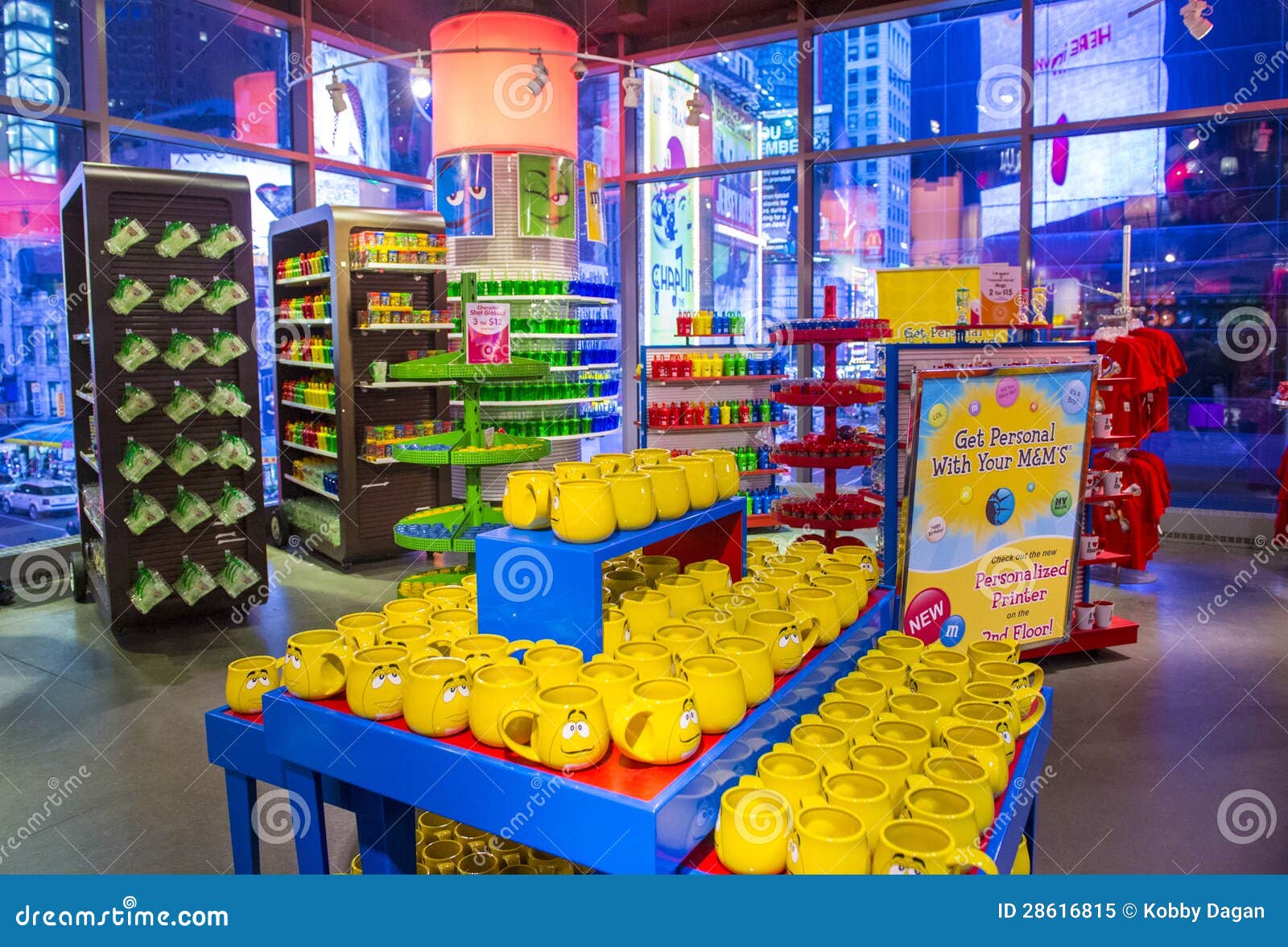 M&m world new york hi-res stock photography and images - Alamy