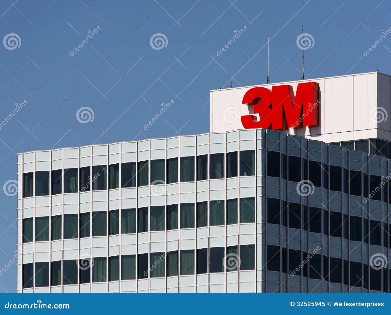 3M World Headquarters editorial image. Image of minneapolis - 32595945