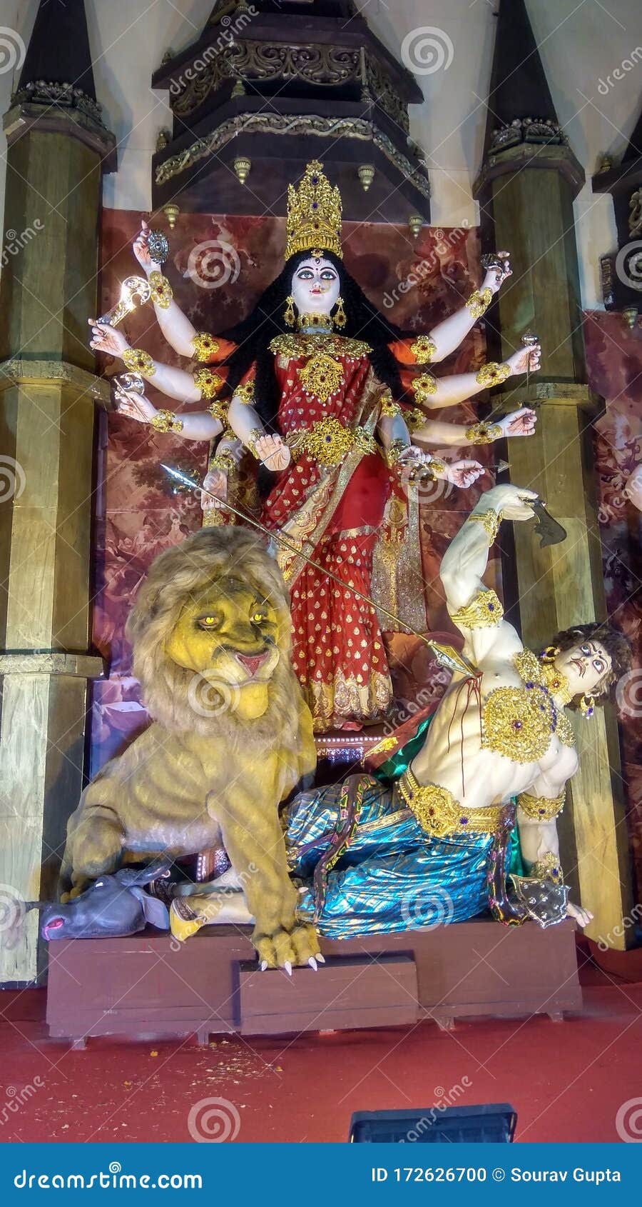 Maa Devi Durga Mahishasura Mardini Editorial Image - Image of ...