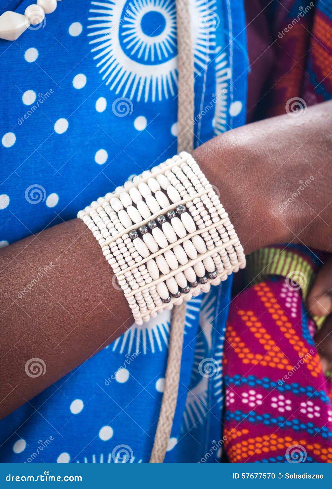 Matchi Matchi . Maasai bracelet . leather and beads . – Hadithi Line