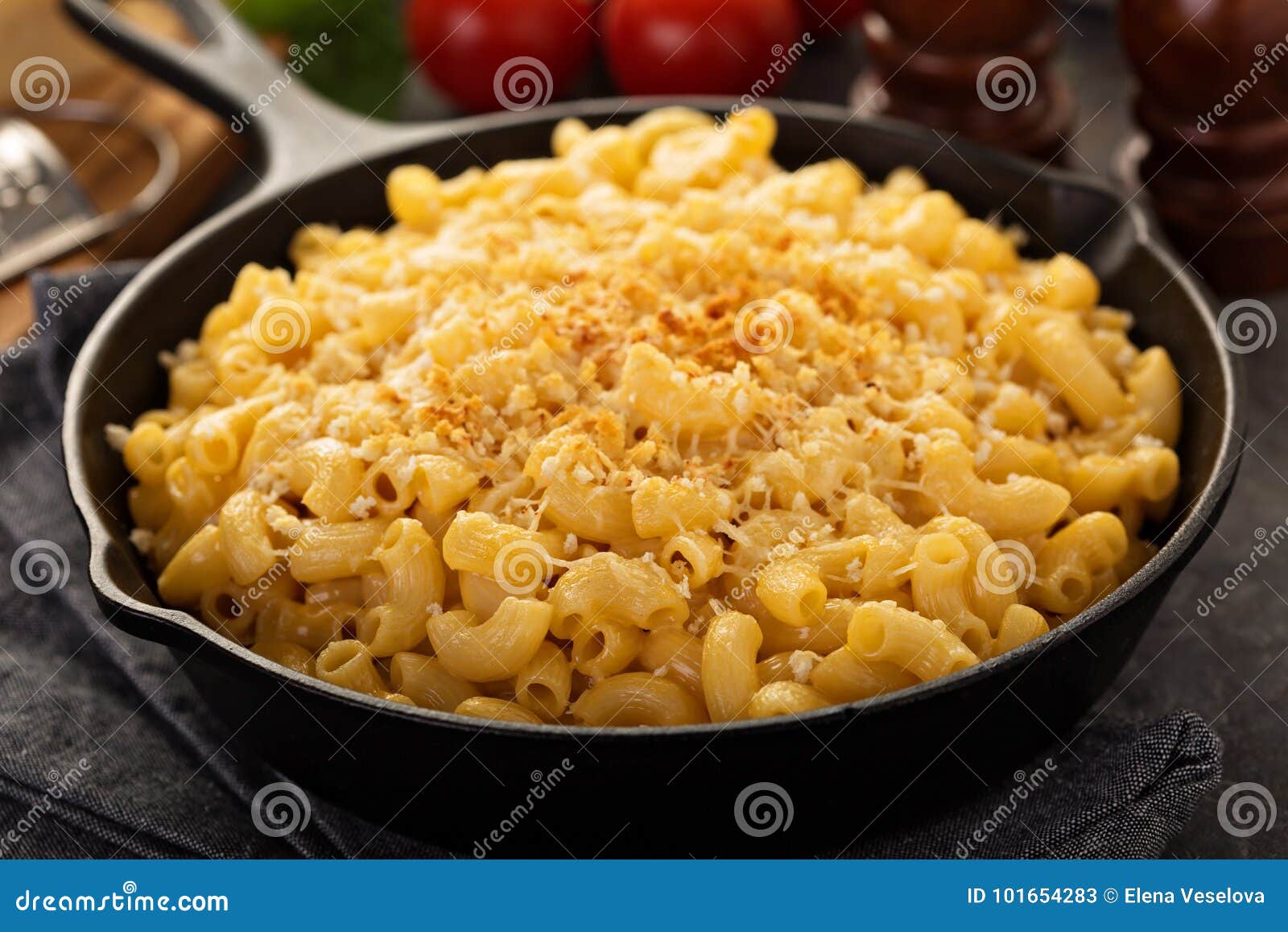 mac and cheese in a cast iron pan