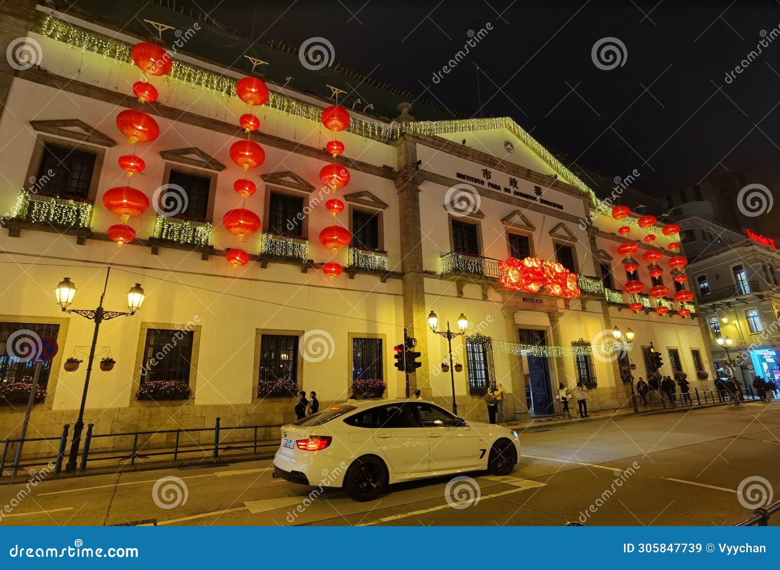 macau chinese new year lanterns decoration money god of wealth portuguese macao colonial architecture cny leal senado square