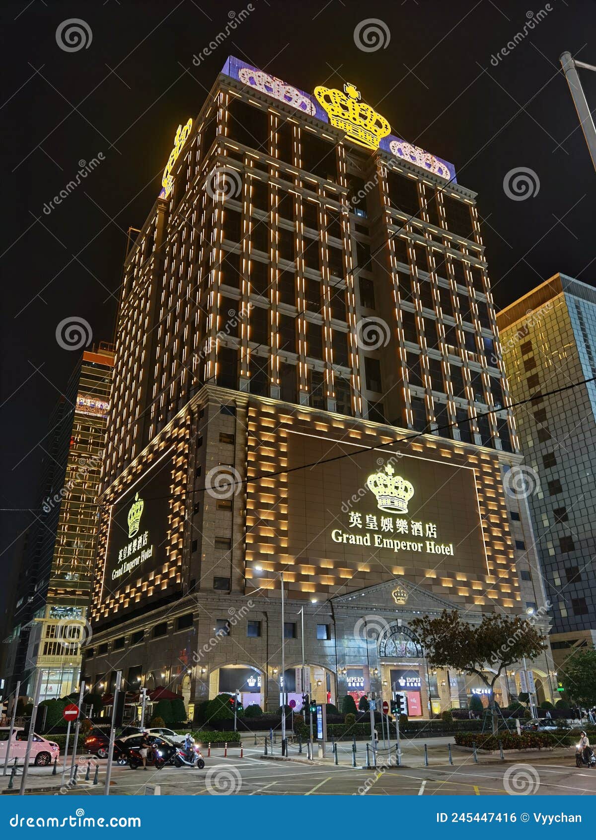 Macau Satellite Casino Macao Grand Emperor Hotel Swiss Gold Bar Credit  Suisse 999.9 Diamonds Imperial Kingdom Empire Golden Royal Editorial Photo  - Image of golden, antique: 245447416