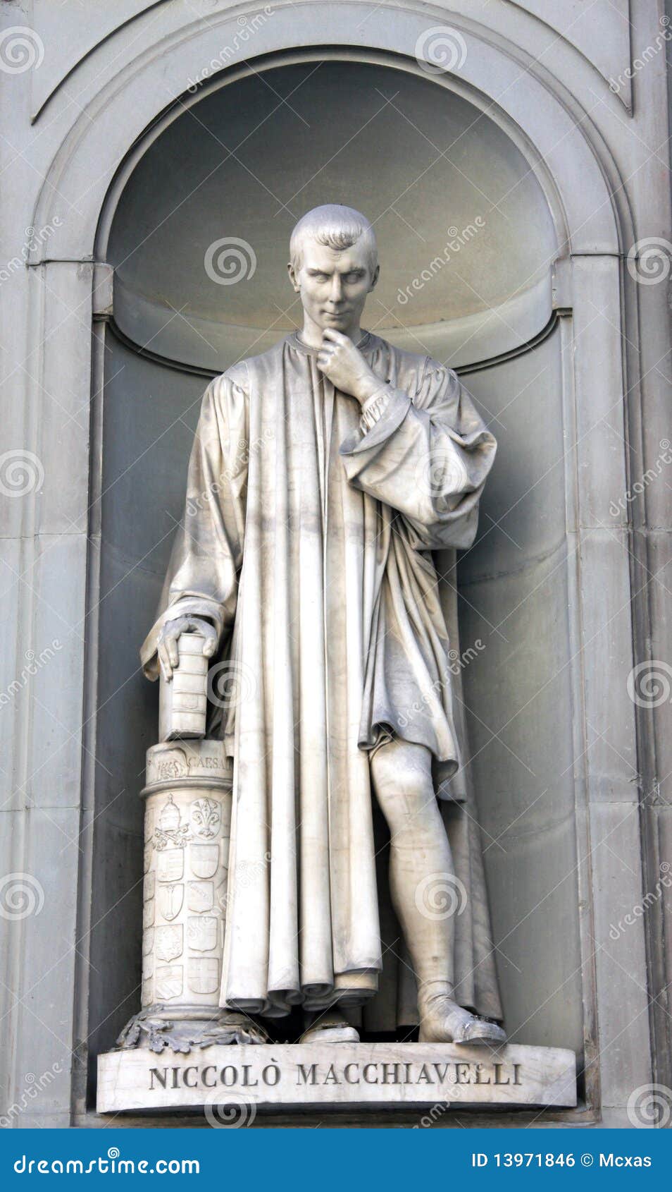 florence, machiavelli sculpture