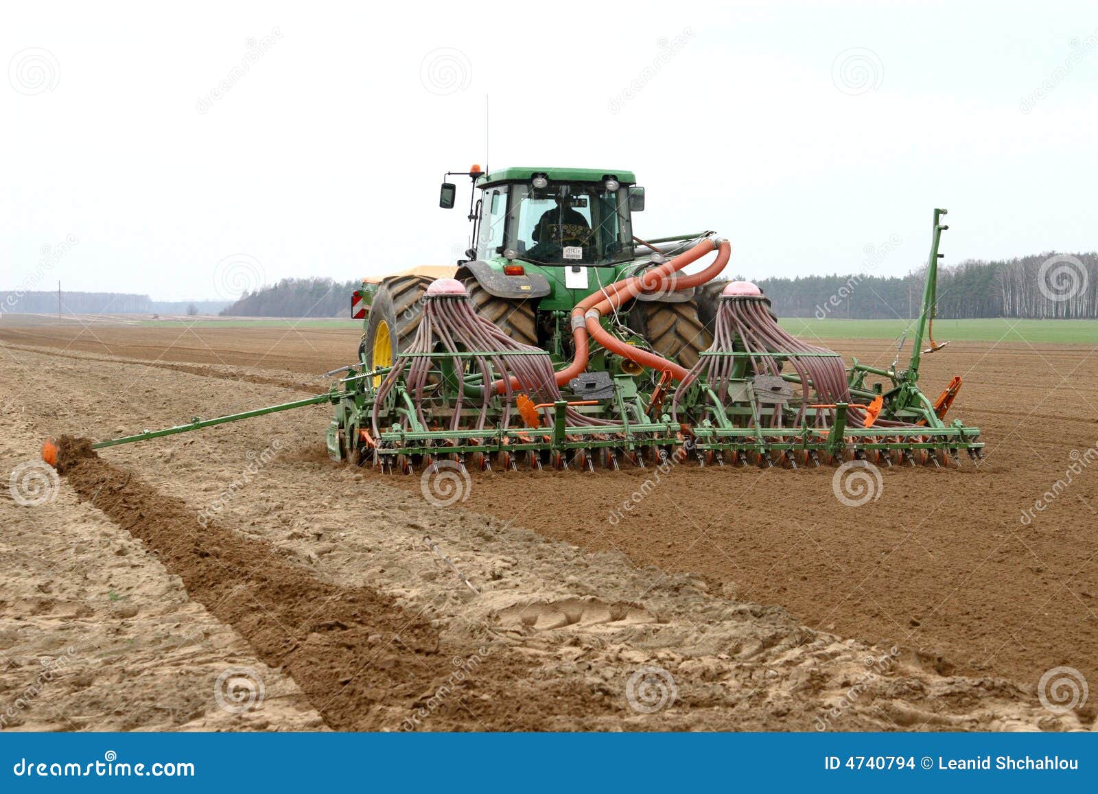 Grain sowing machine with attachments Stock Photo by ©alho007 121326398