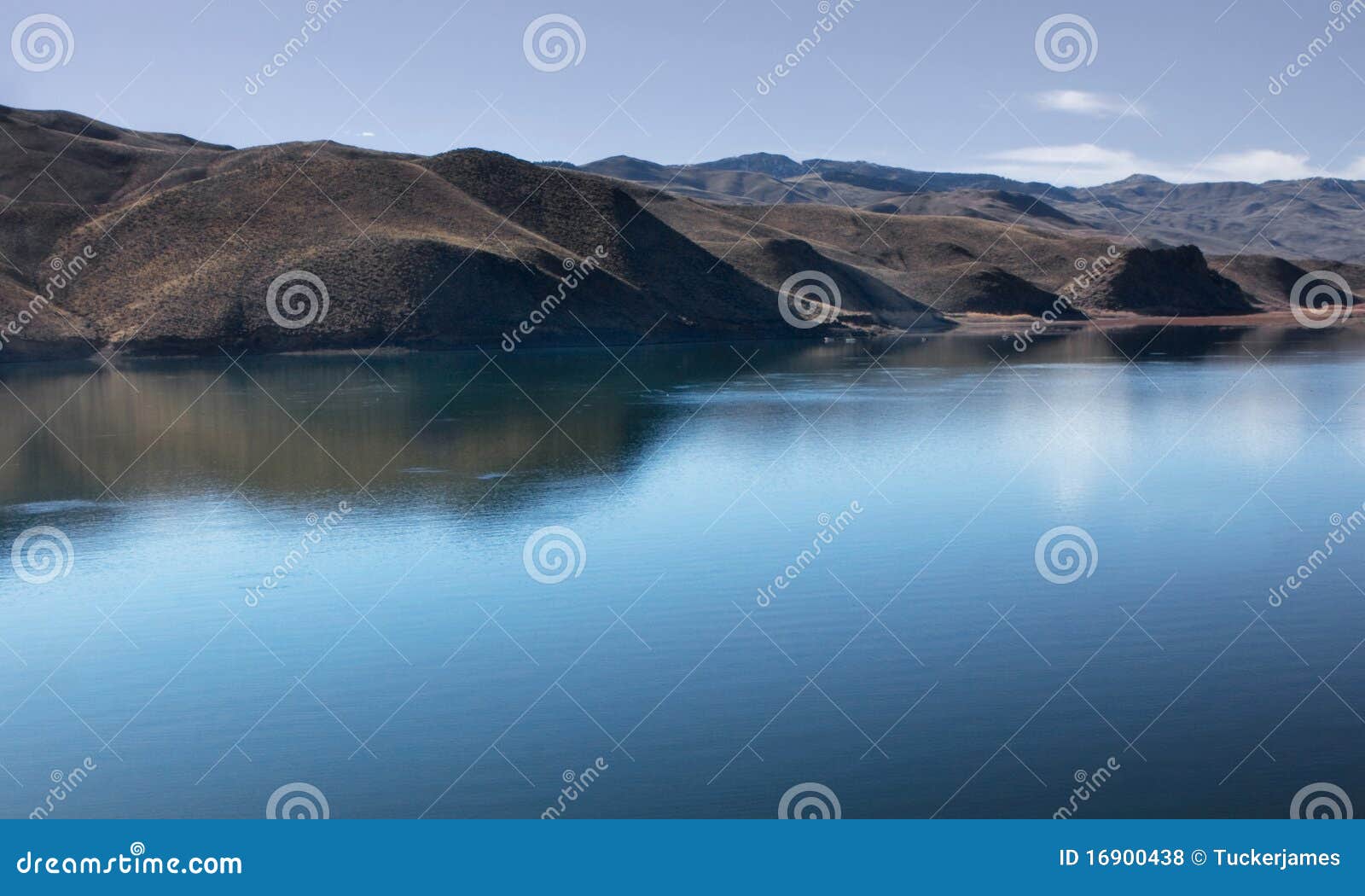 MacKay Reservoir stock photo. Image of climb, autumn 16900438