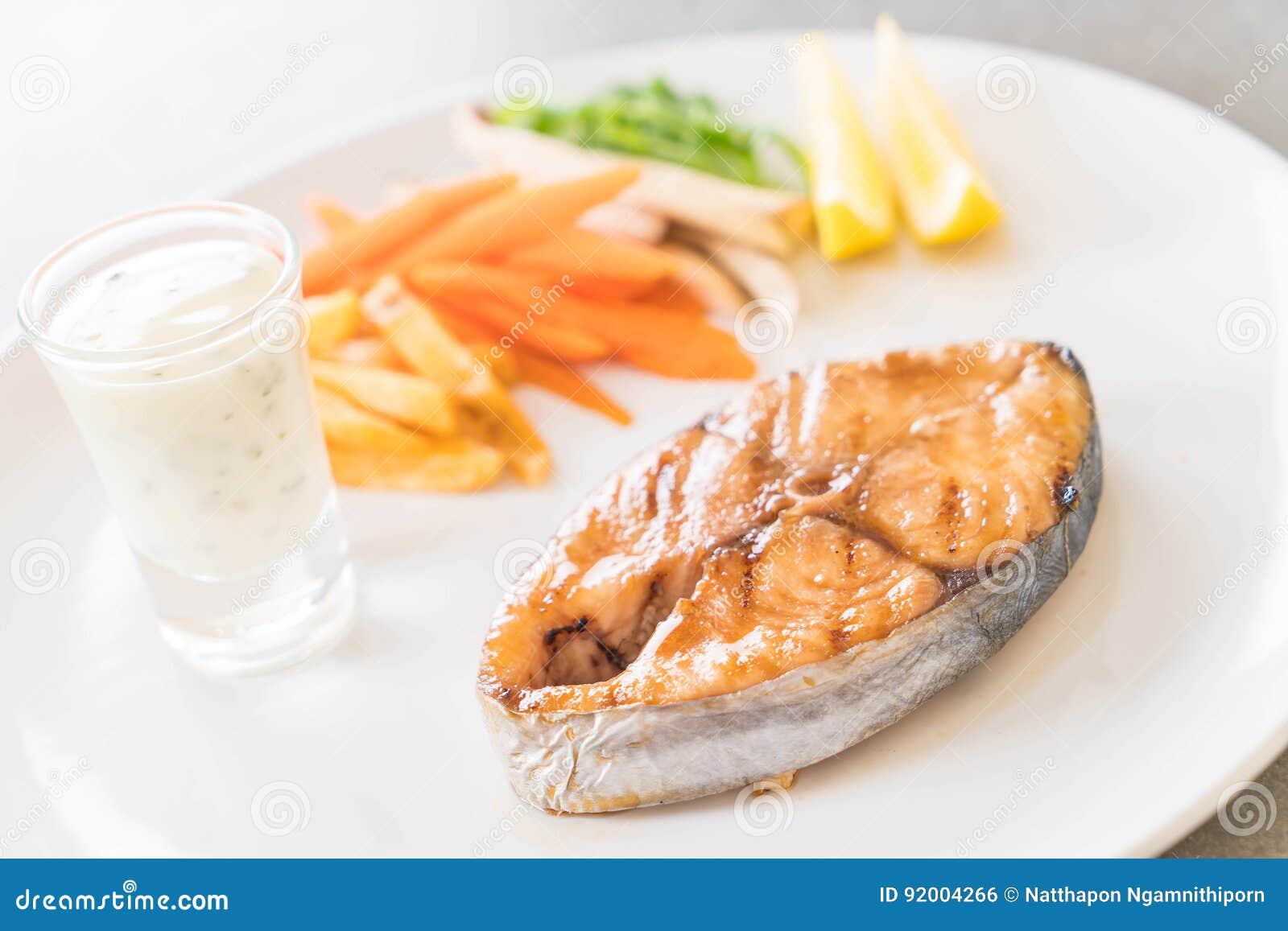 Mackerel fish steak stock photo. Image of meal, lemon 92004266