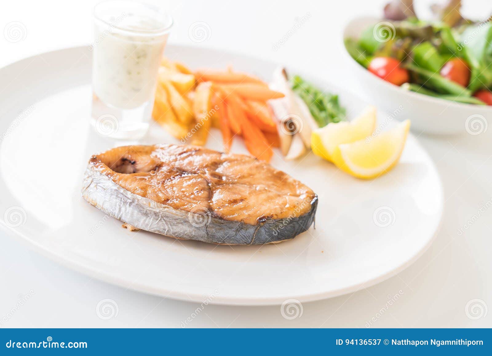Mackerel fish steak stock image. Image of baked, diet 94136537