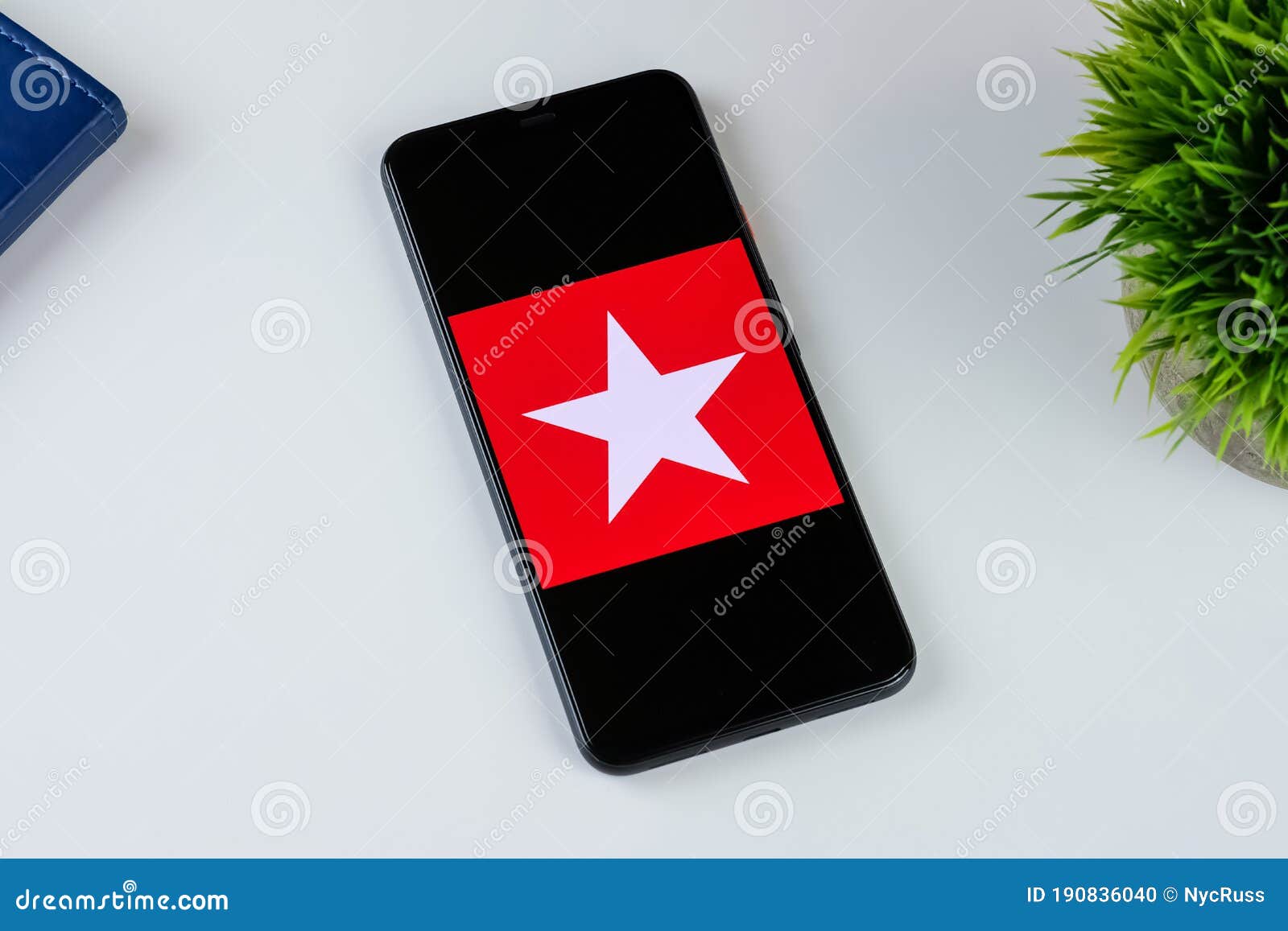 Macy`s App Logo on a Smartphone Screen. Editorial Image Image of