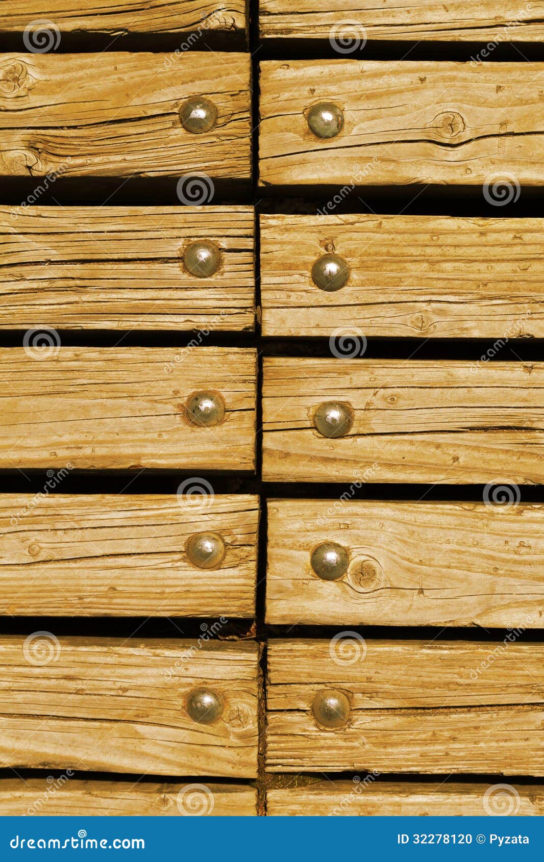 remaches para puertas de madera