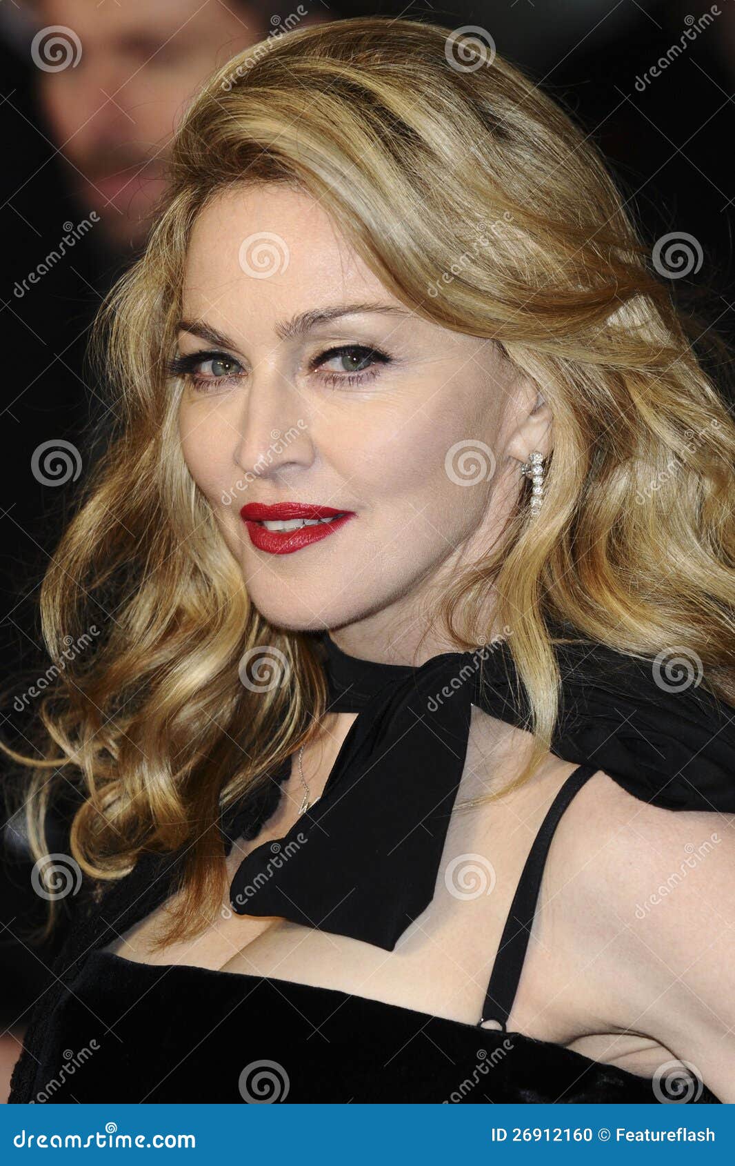 Madonna που φθάνει για τη πρεμιέρα W.E. στο Odeon Kensington, Λονδίνο. 11/01/2012 εικόνα από: Steve Vas/Featureflash