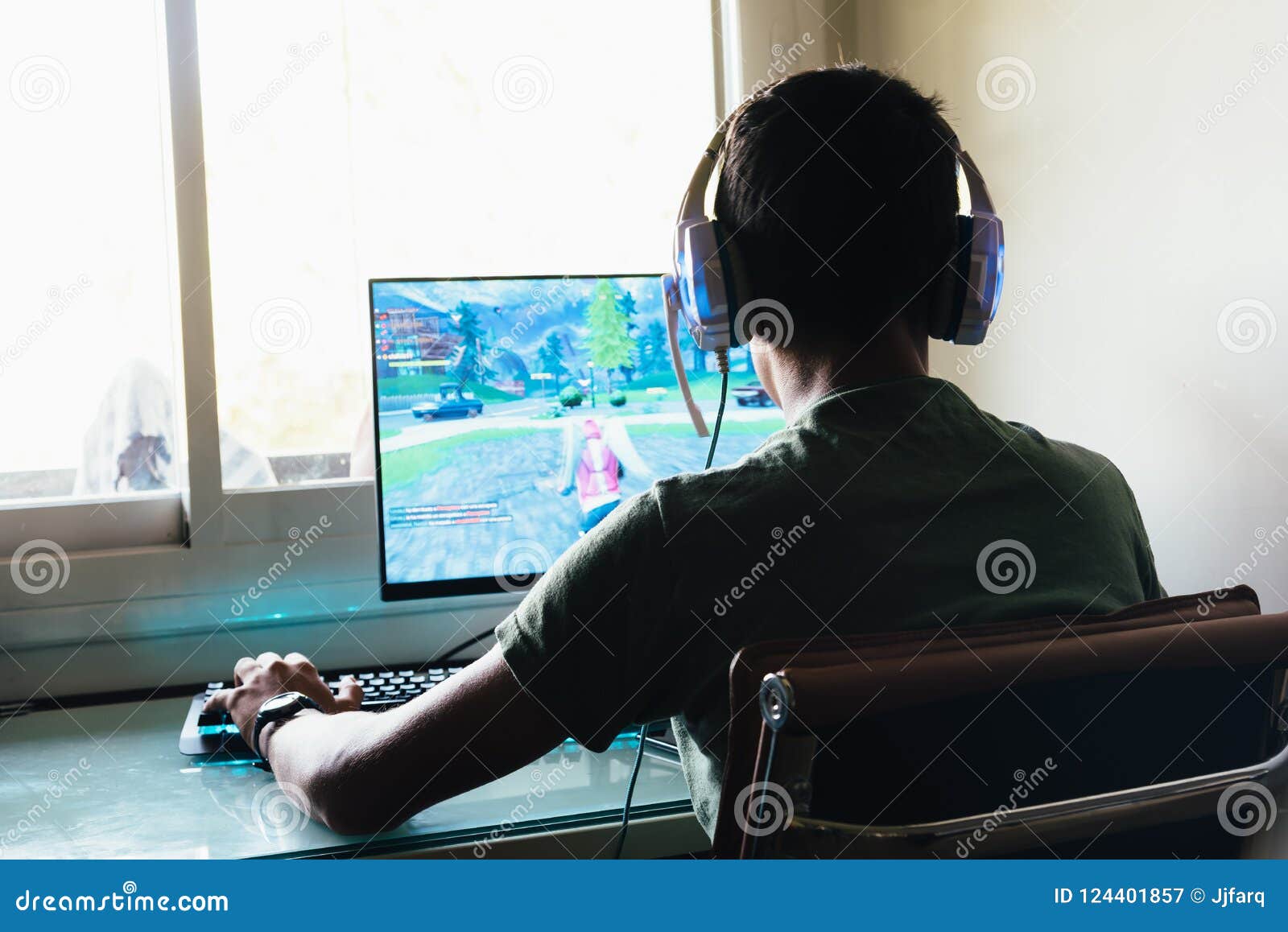 7,791 Online Multiplayer Stock Photos - Free & Royalty-Free Stock Photos  from Dreamstime