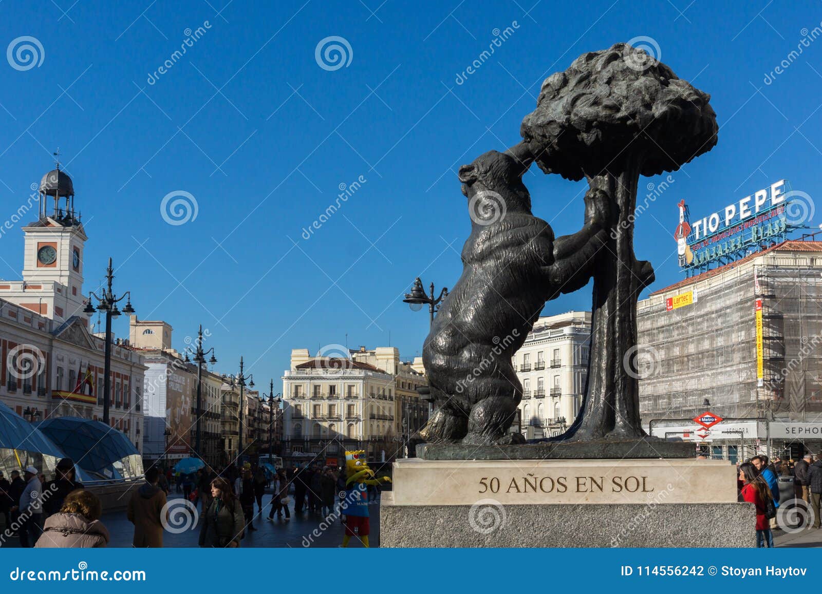 Statue of the Bear and the Strawberry Tree at Puerta Del Sol in Madrid ...