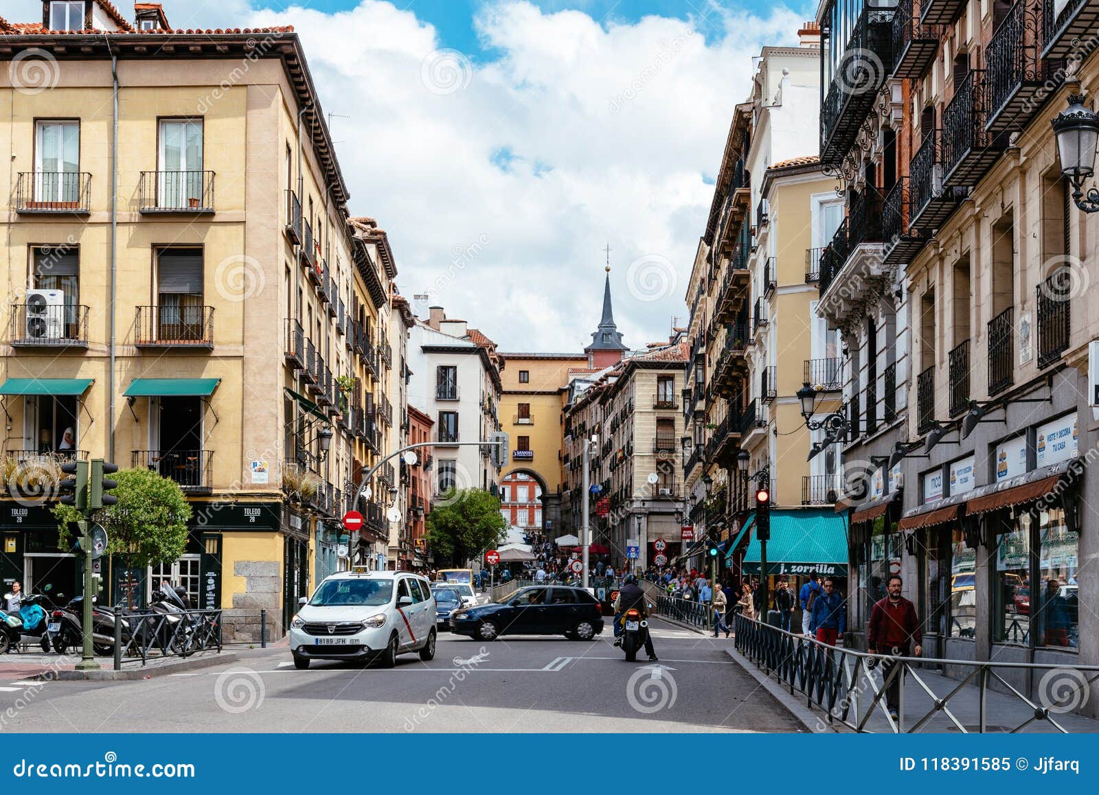 View Of Toledo Street In City Centre Of Madrid Editorial Image Image Of Street City 118391585