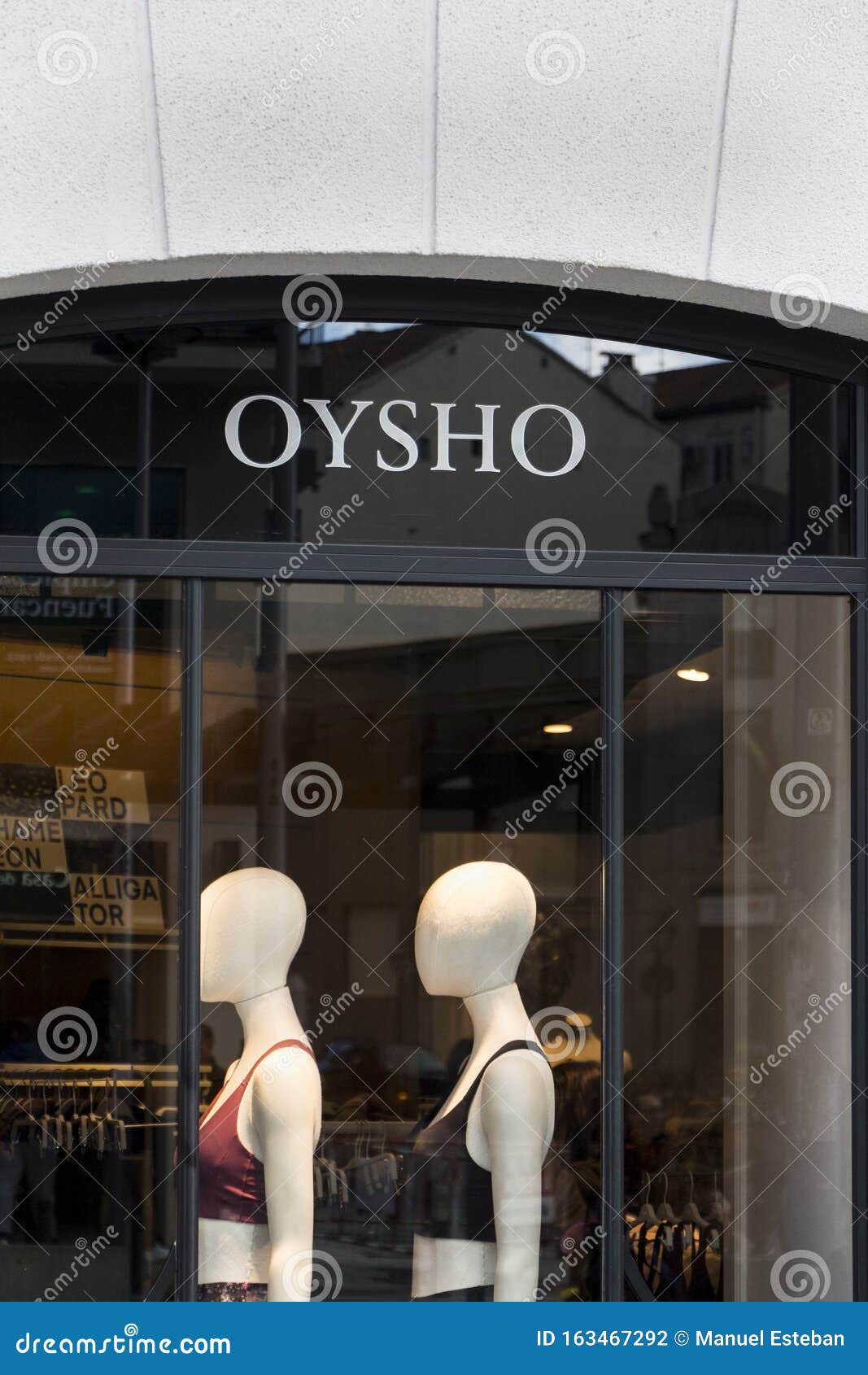 453 Oysho Stock Photos, High-Res Pictures, and Images - Getty Images