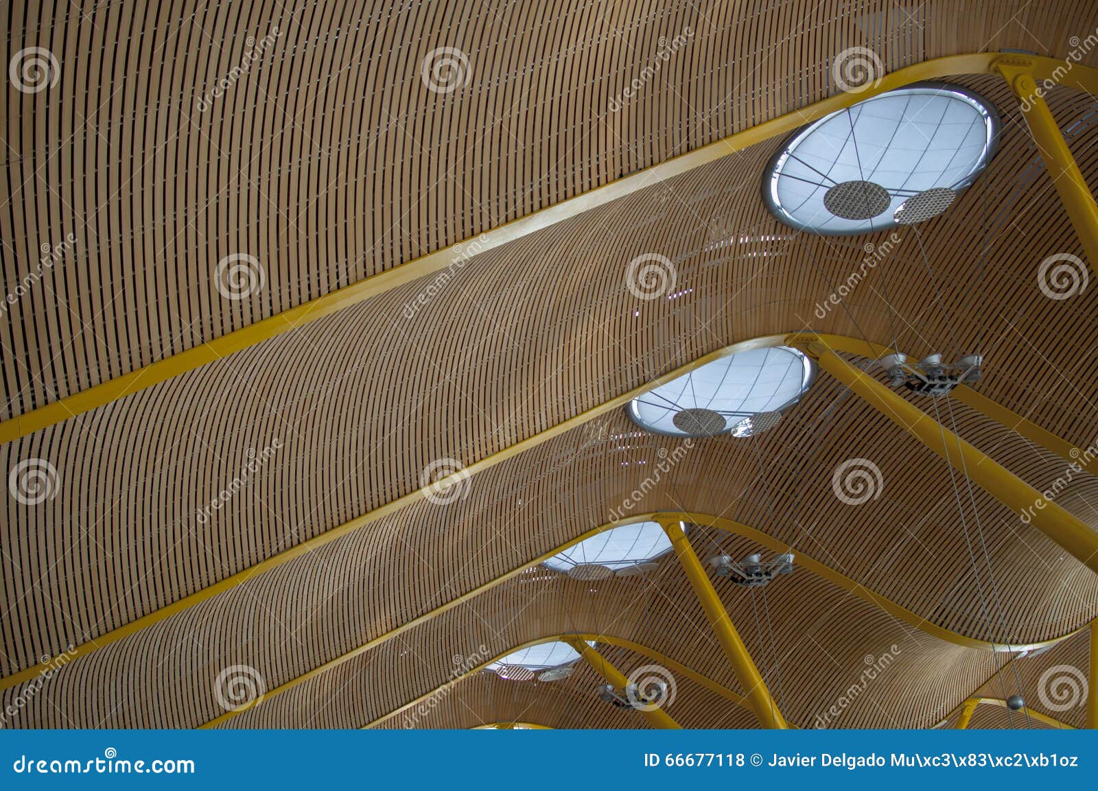 madrid t4, barajas adolfo suarez roof