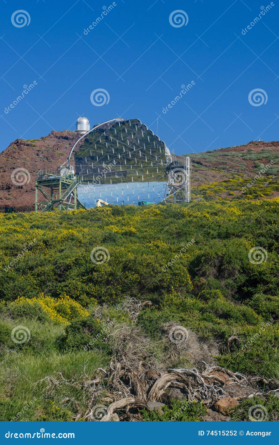 the magic telescope in roque de los muchachos observatory, la pa